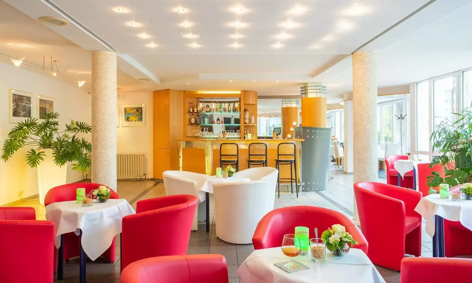 Lounge or bar, Lounge/Bar in ACHAT Hotel Suhl