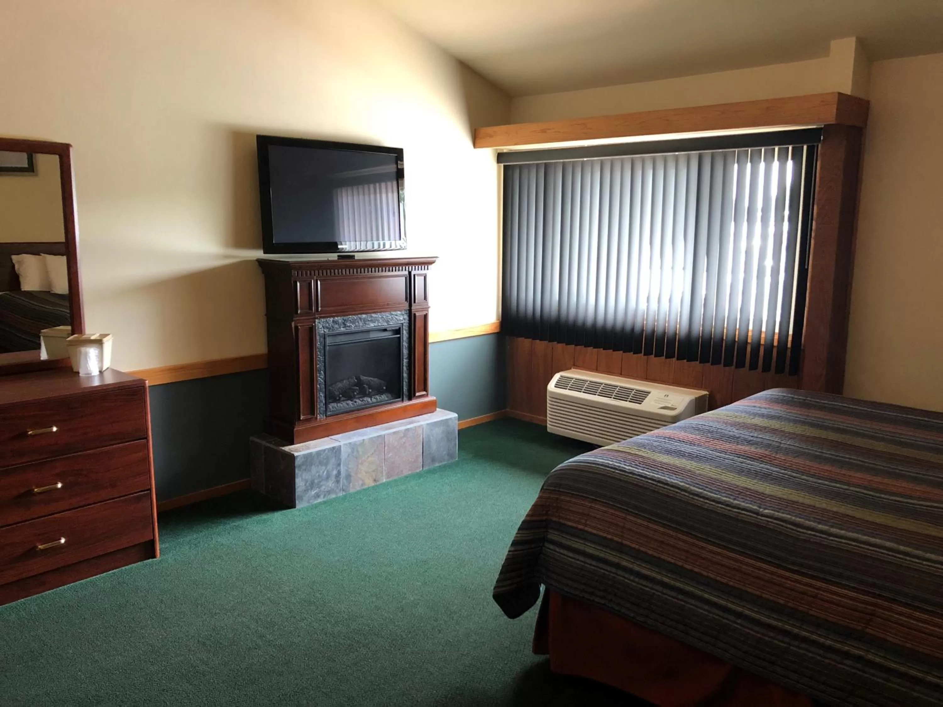 Bed in Round Barn Lodge