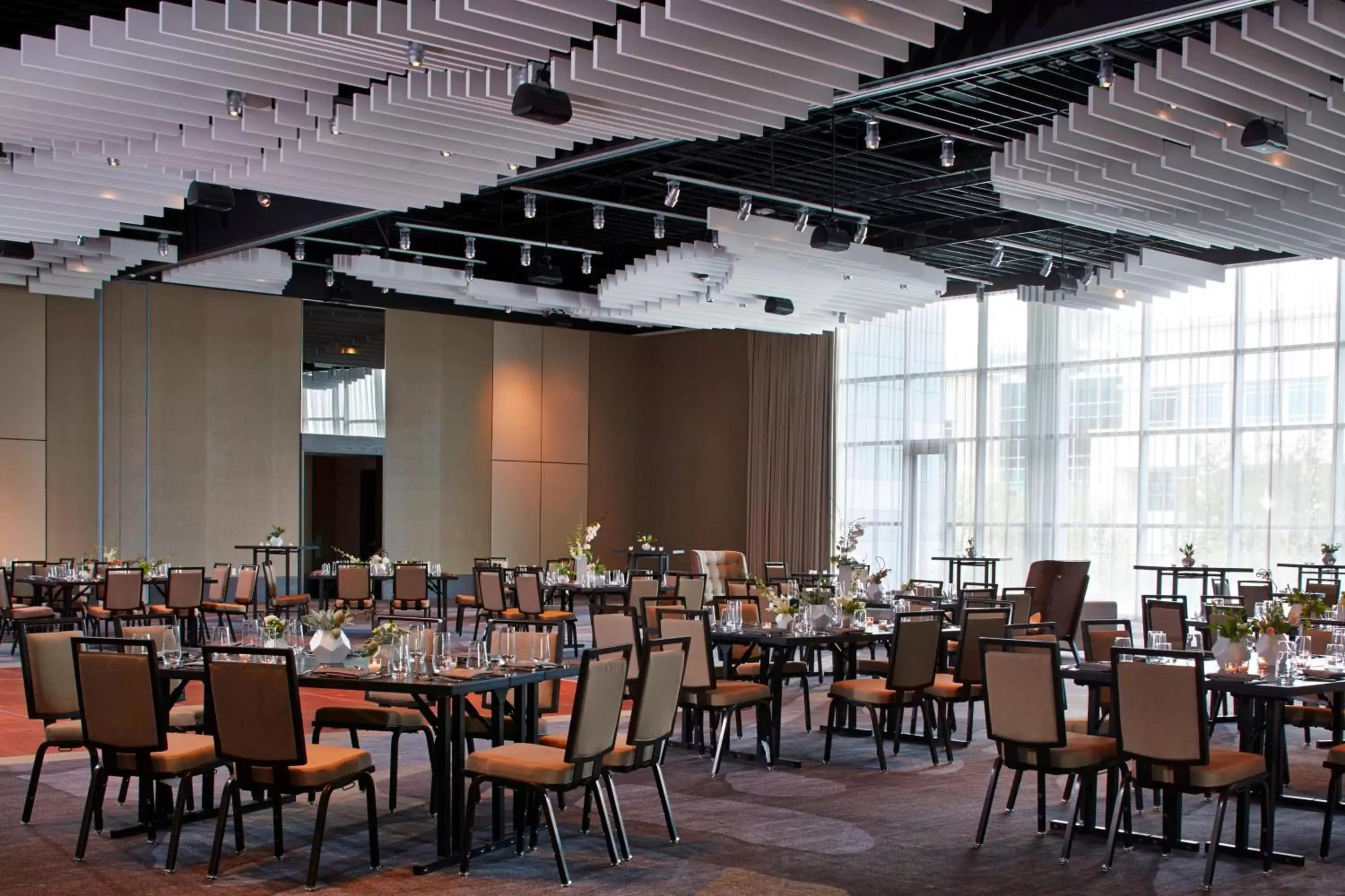 Meeting/conference room, Restaurant/Places to Eat in Renaissance Dallas at Plano Legacy West Hotel