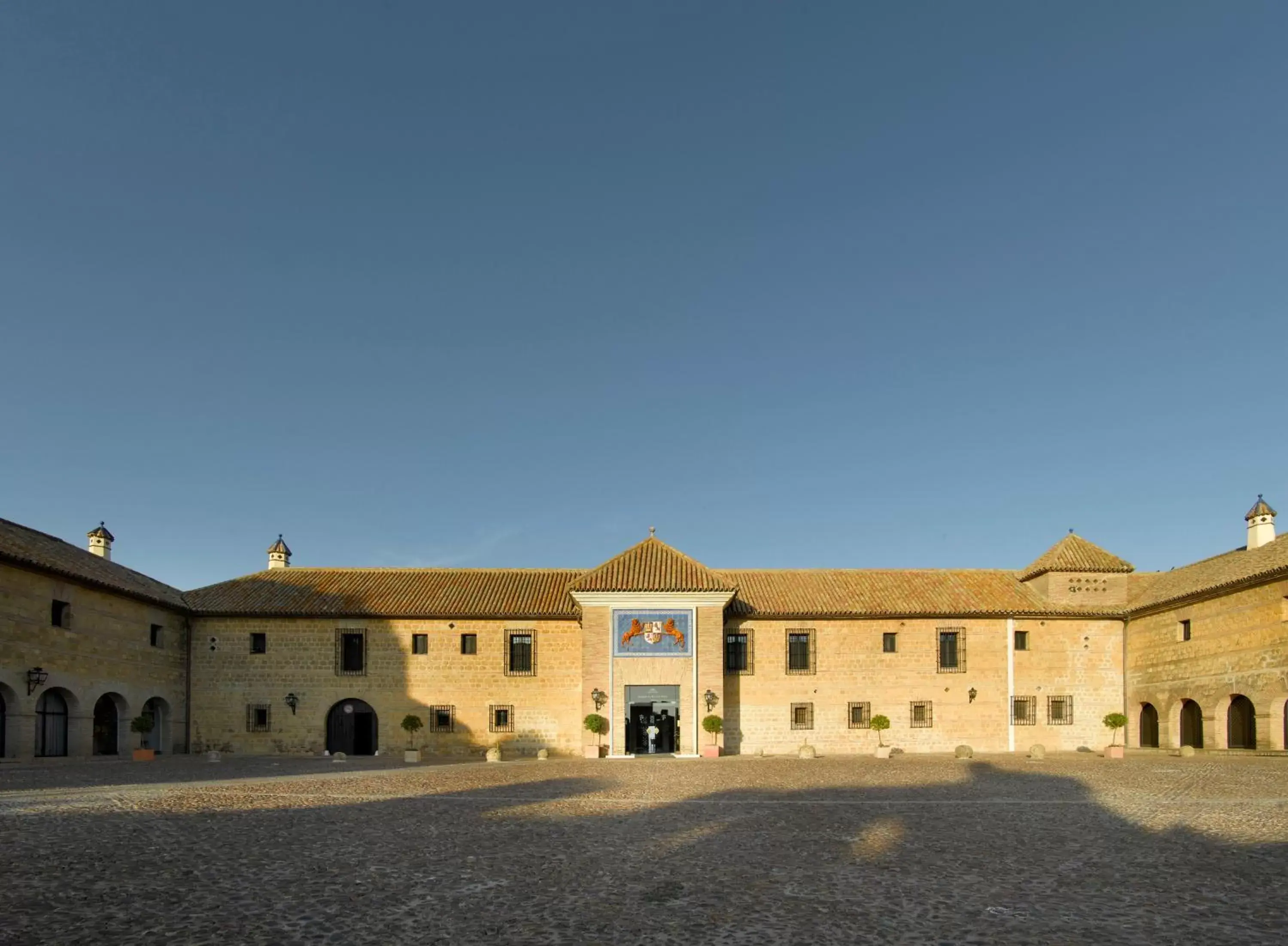 Facade/entrance, Property Building in Parador de Carmona