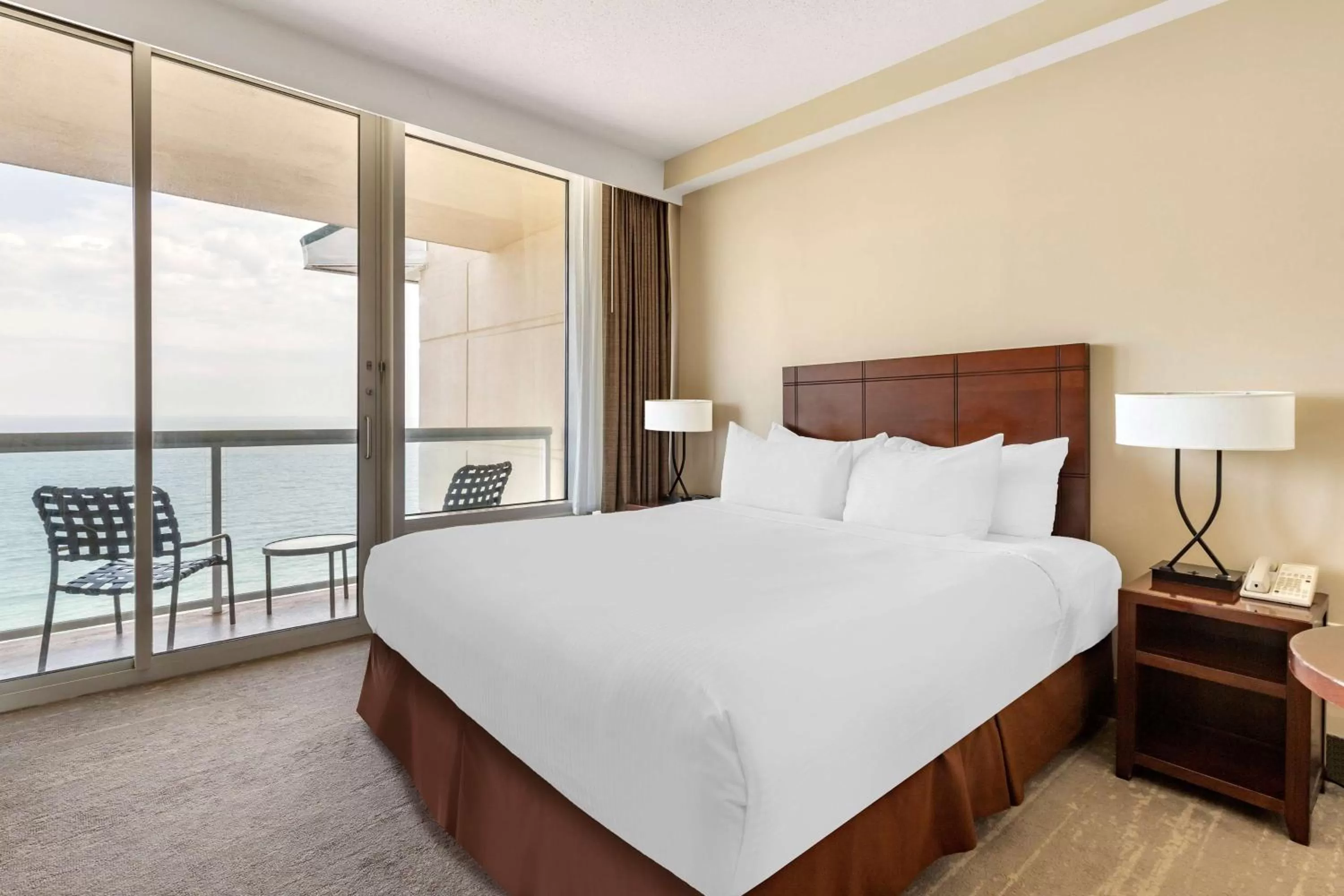 Bed in Hilton Vacation Club Ocean Beach Club Virginia Beach