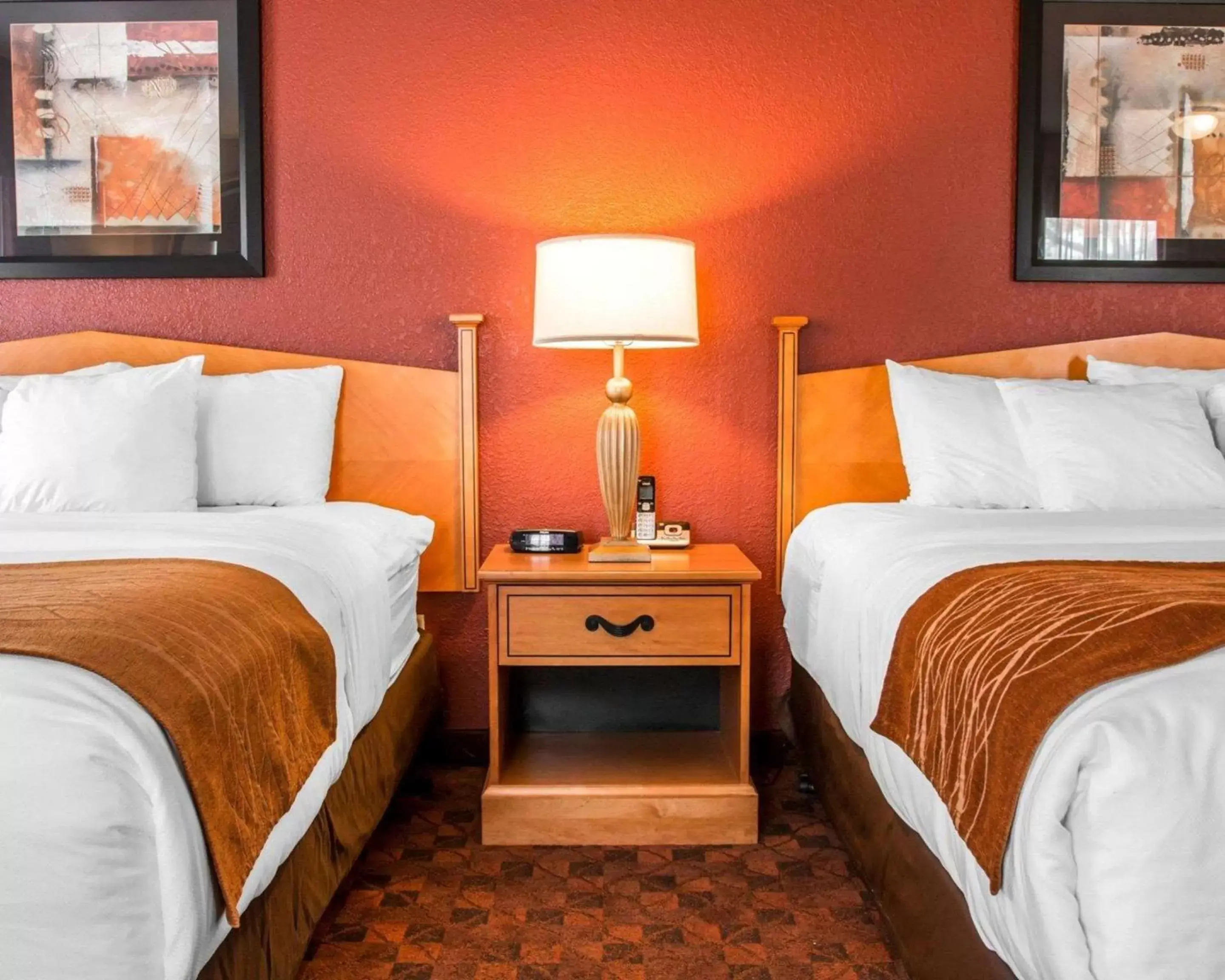 Photo of the whole room, Bed in Comfort Inn & Suites and Conference Center