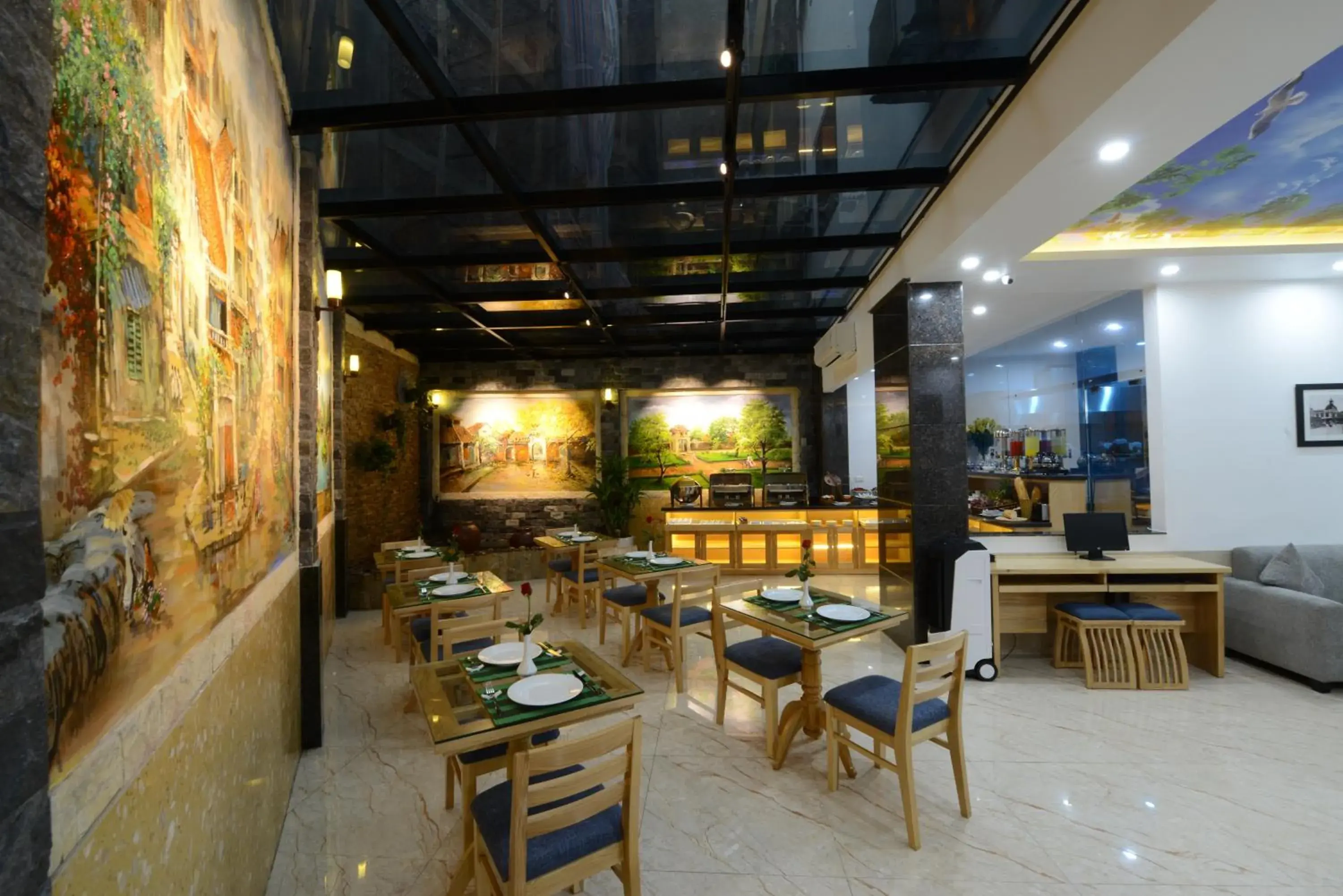 Restaurant/Places to Eat in Blue Hanoi Inn City Hotel