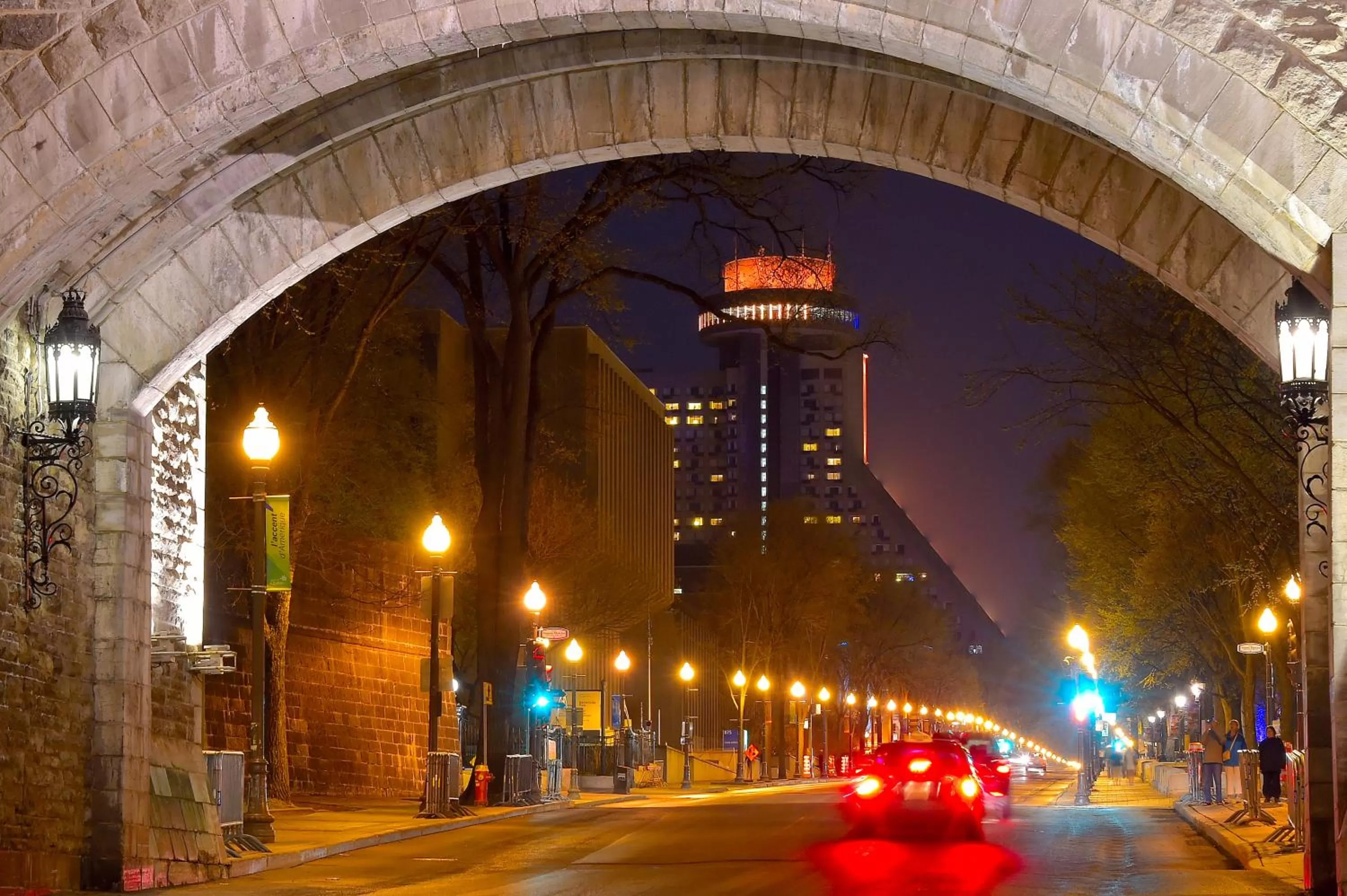 Property building in Hôtel Le Concorde Québec