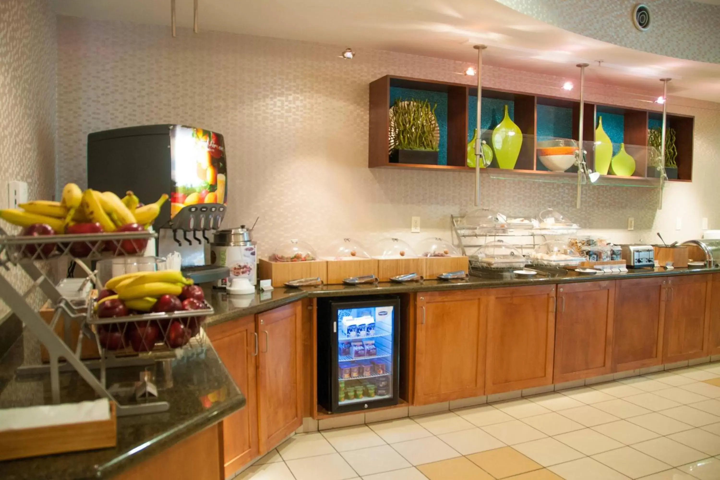 Breakfast, Restaurant/Places to Eat in SpringHill Suites by Marriott Colorado Springs South