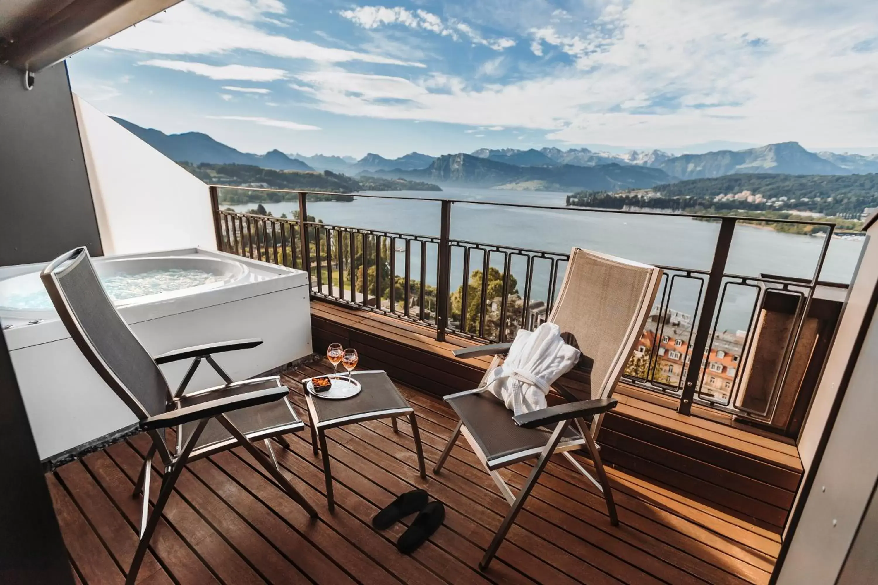 Staff, Balcony/Terrace in Art Deco Hotel Montana Luzern