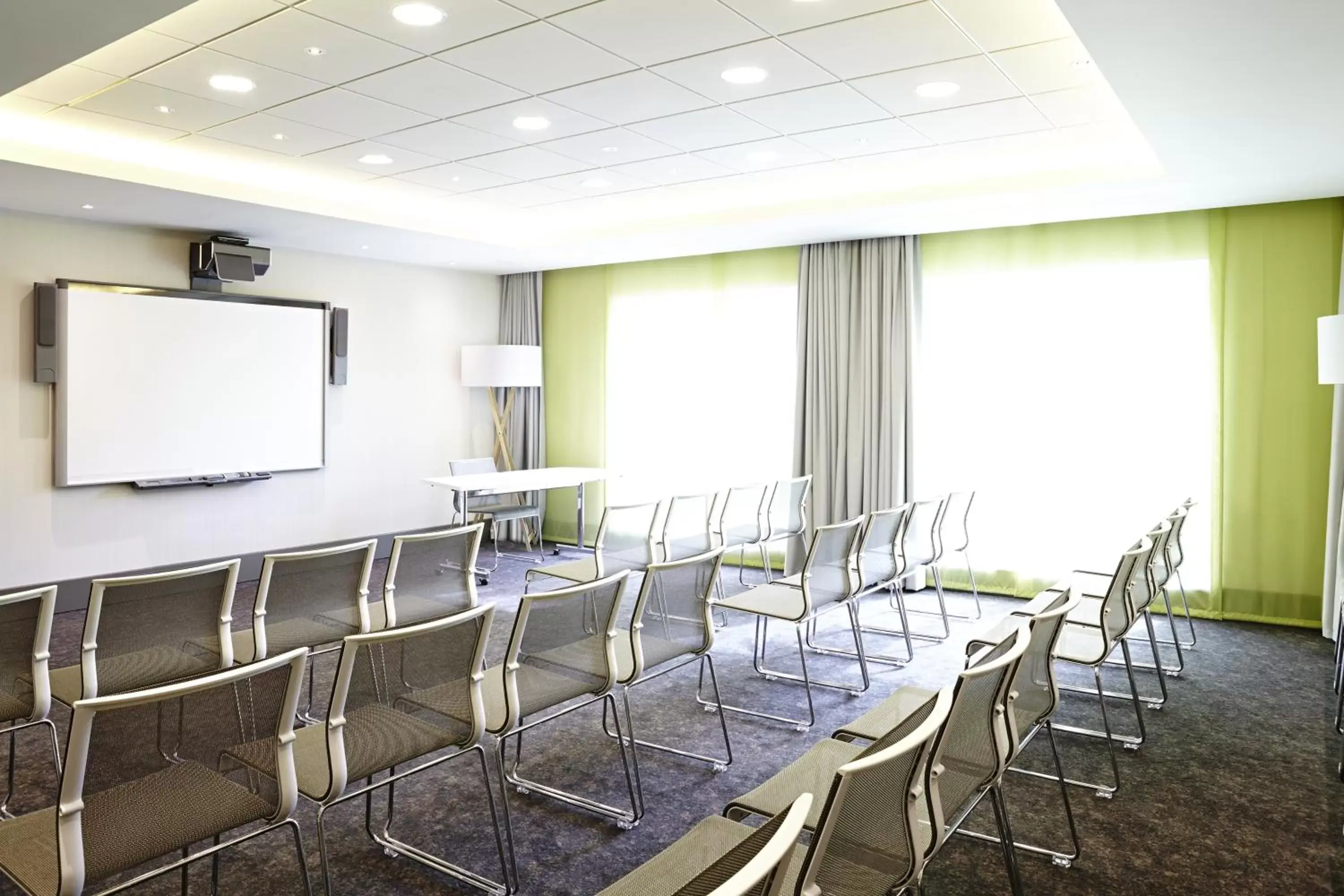 Business facilities, Business Area/Conference Room in Novotel London Brentford