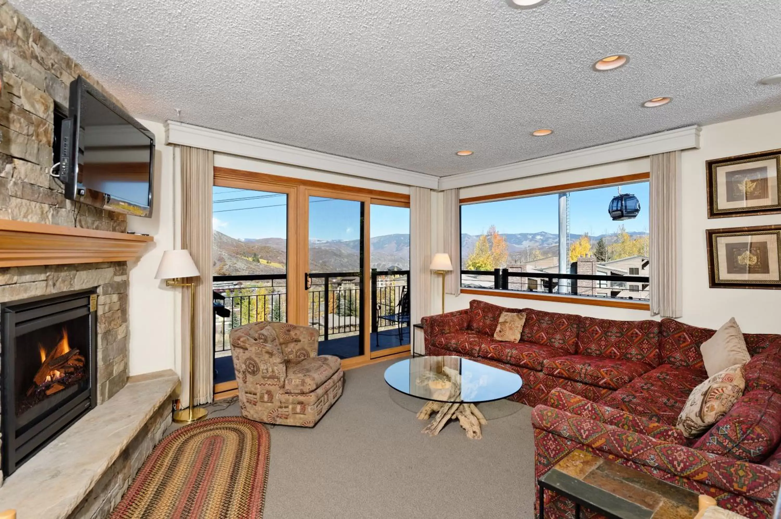 Deluxe Two-Bedroom Apartment in The Crestwood Snowmass Village