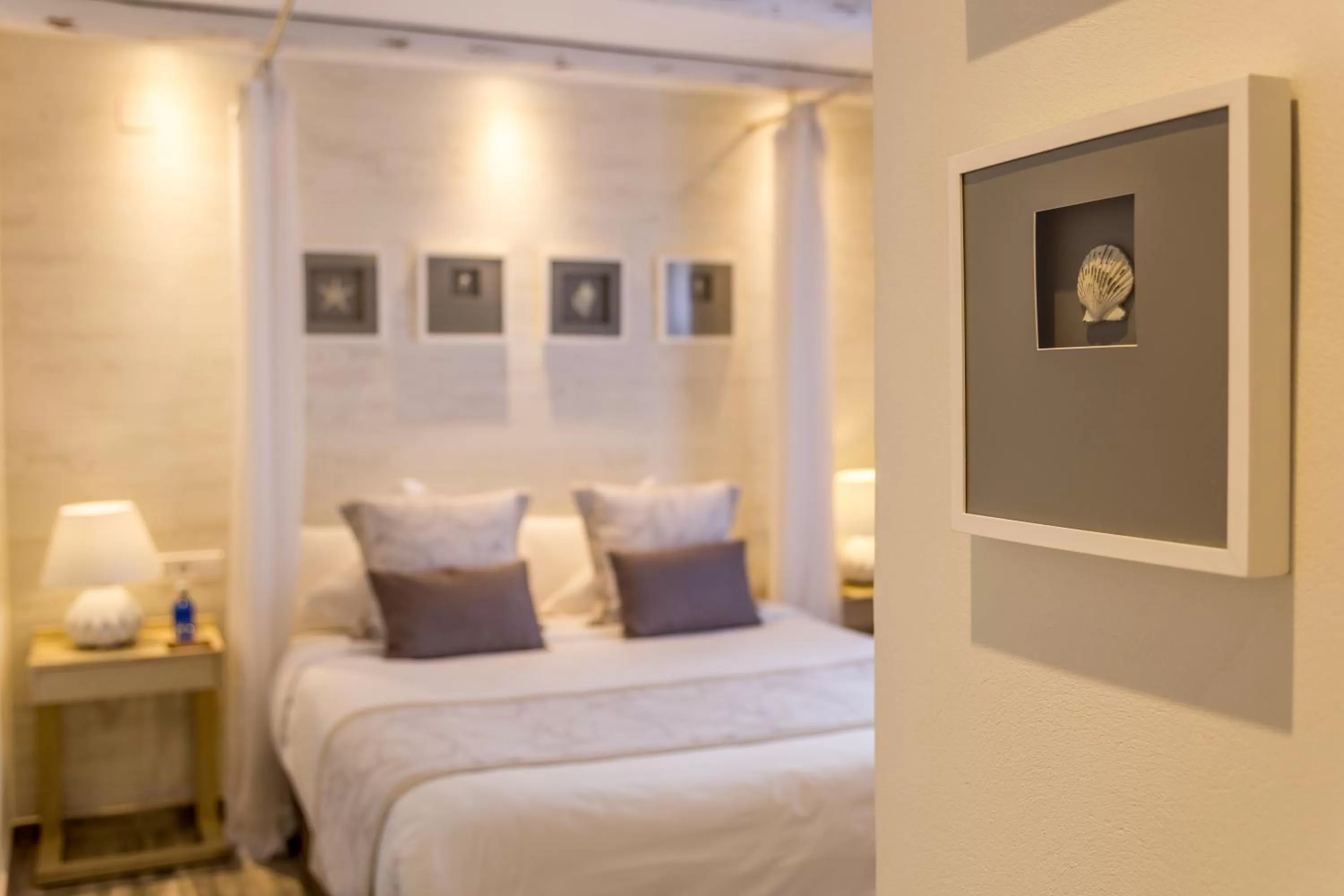 Balcony/Terrace, Bed in Hotel Abaco Altea