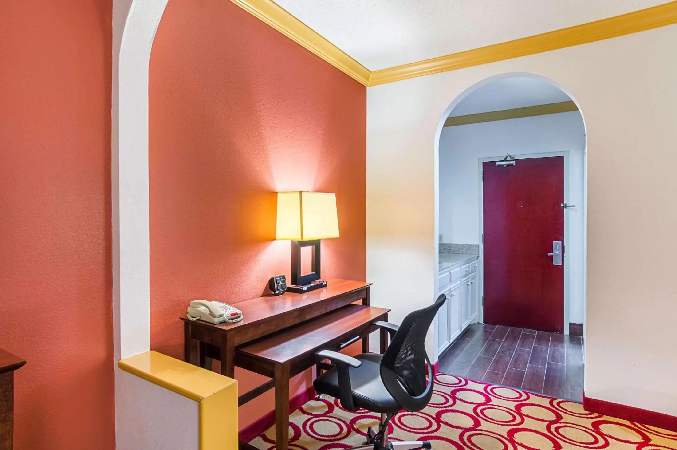 Bedroom in Quality Suites Lubbock Southwest