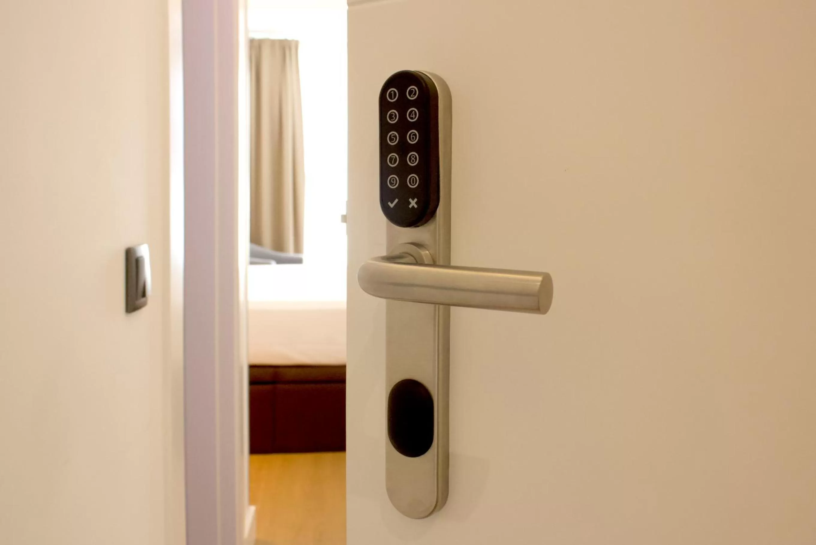 Property building in Woohoo Rooms Hortaleza