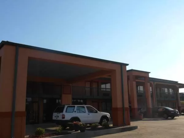 Facade/entrance in AmeriStay Inn St Joseph