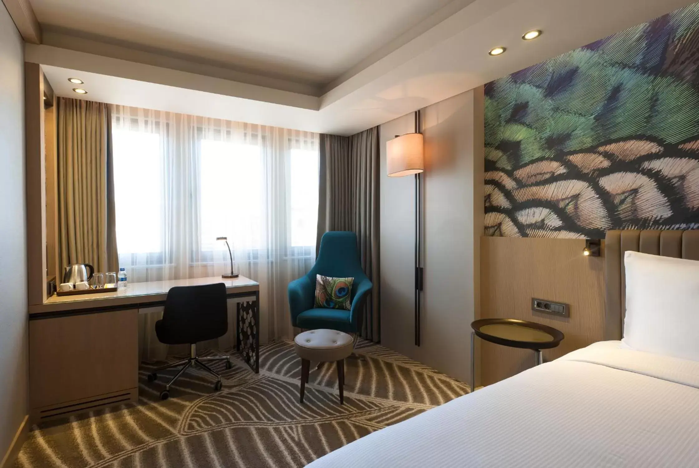 Photo of the whole room, Bed in DoubleTree by Hilton Istanbul - Sirkeci