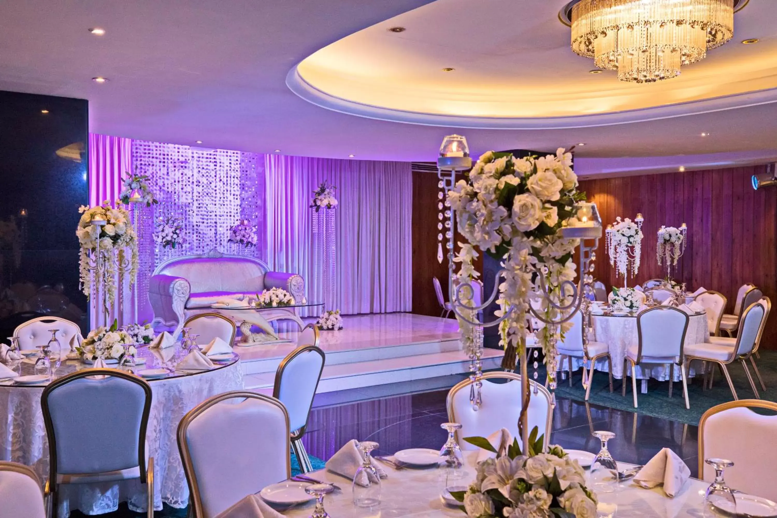 Restaurant/places to eat in Amman International Hotel Restaurant/places to eat in Amman International Hotel