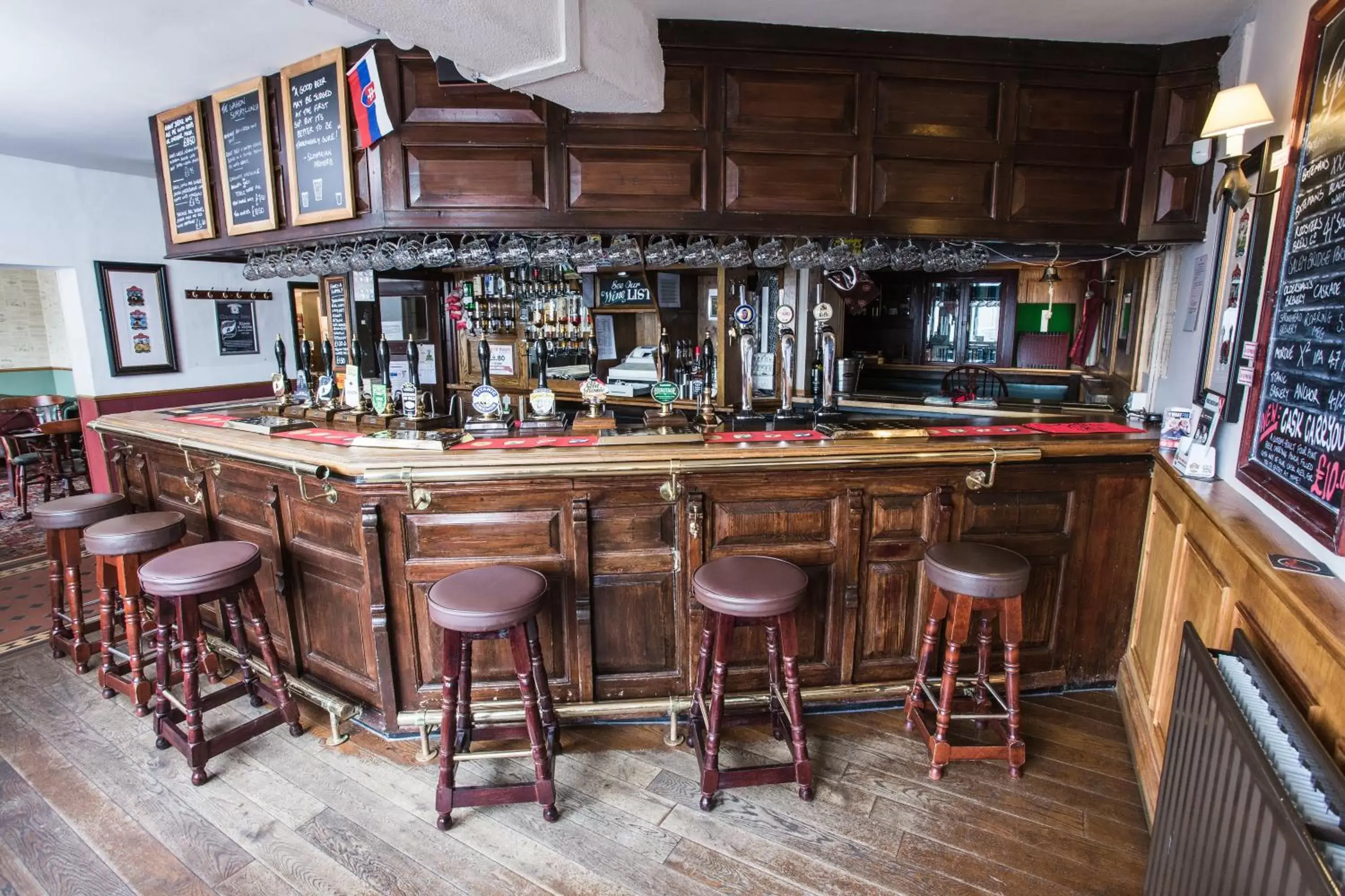 Lounge or bar, Lounge/Bar in Waggon and Horses