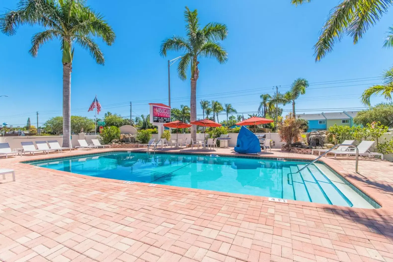 Swimming Pool in Hibiscus Suites - Sarasota