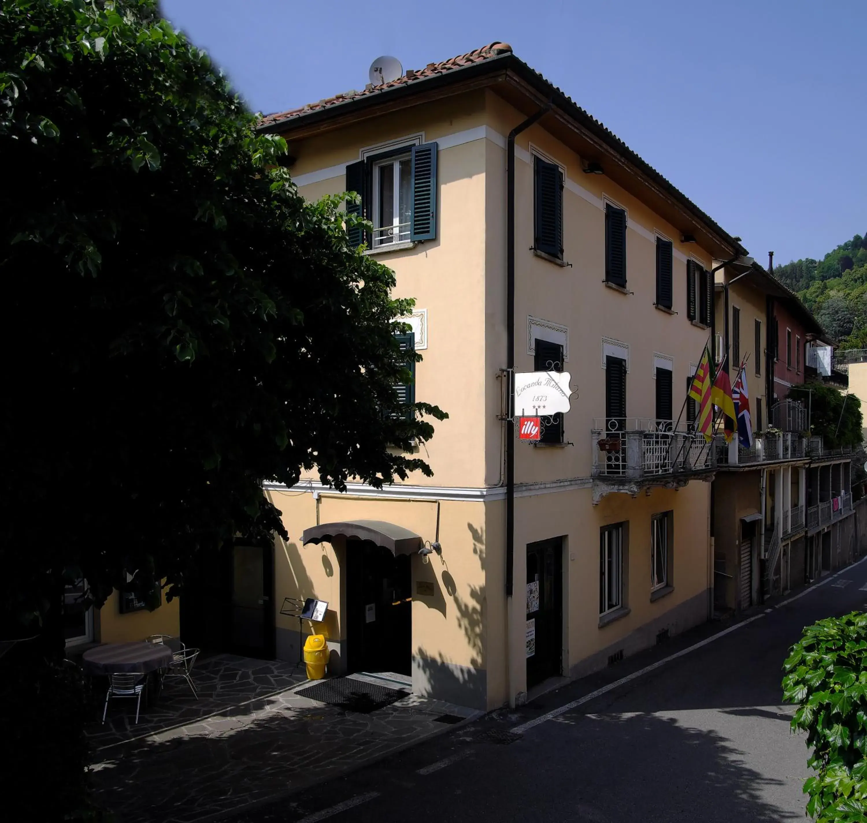 Facade/entrance, Property Building in Locanda Milano 1873