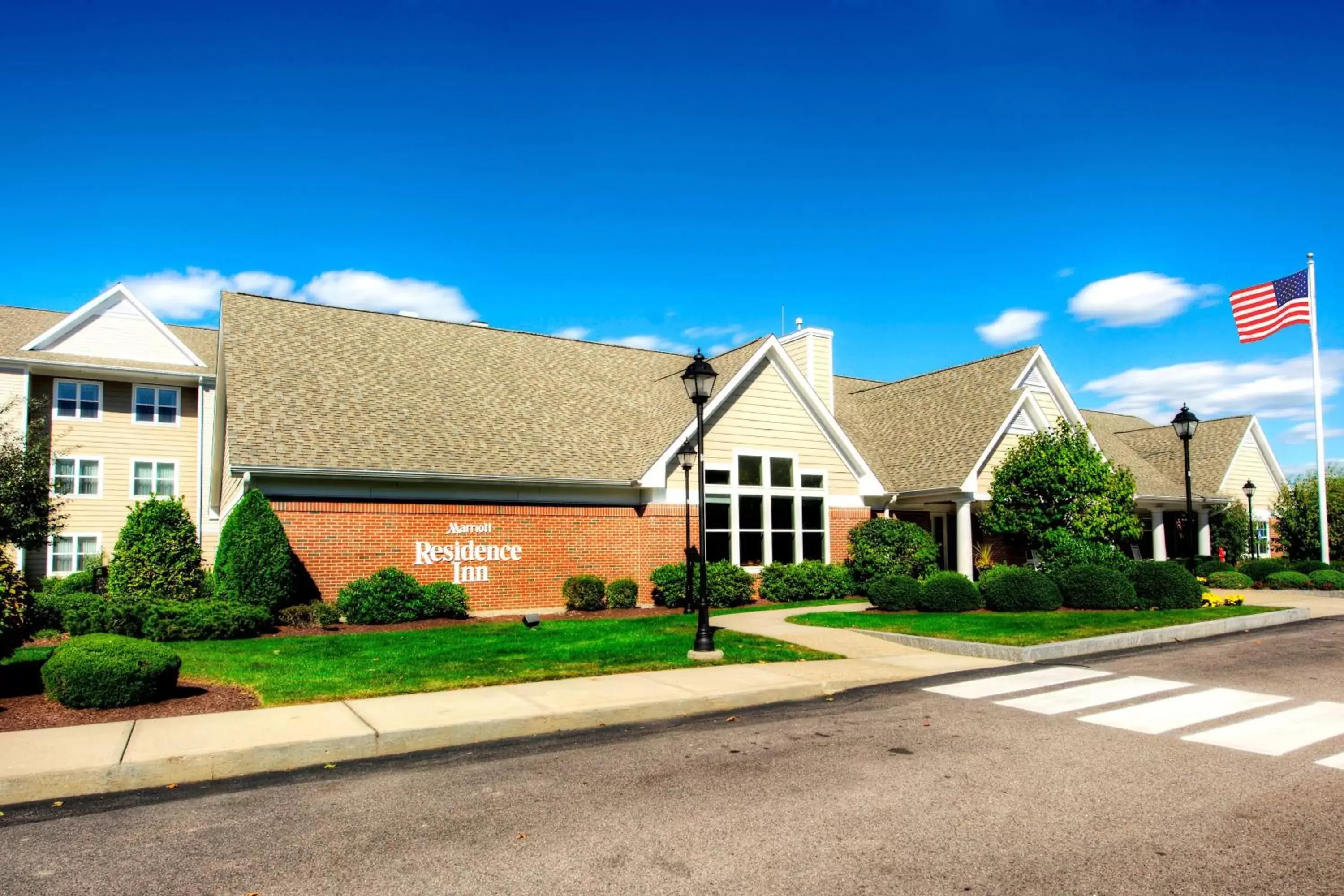 Property Building in Residence Inn Boston Franklin