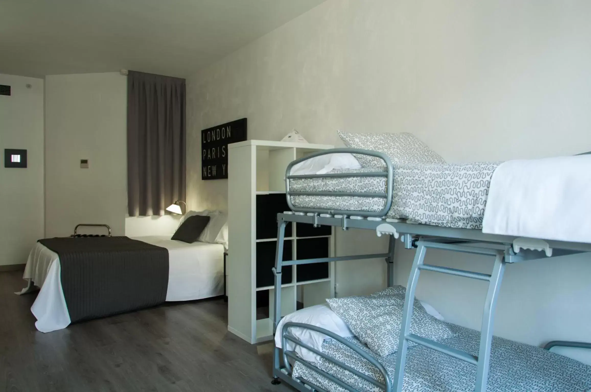 Bedroom, Bunk Bed in Aparthotel Atenea Calabria