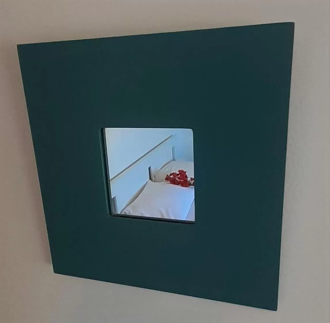 Bedroom, TV/Entertainment Center in Casa Loro Loco B&B