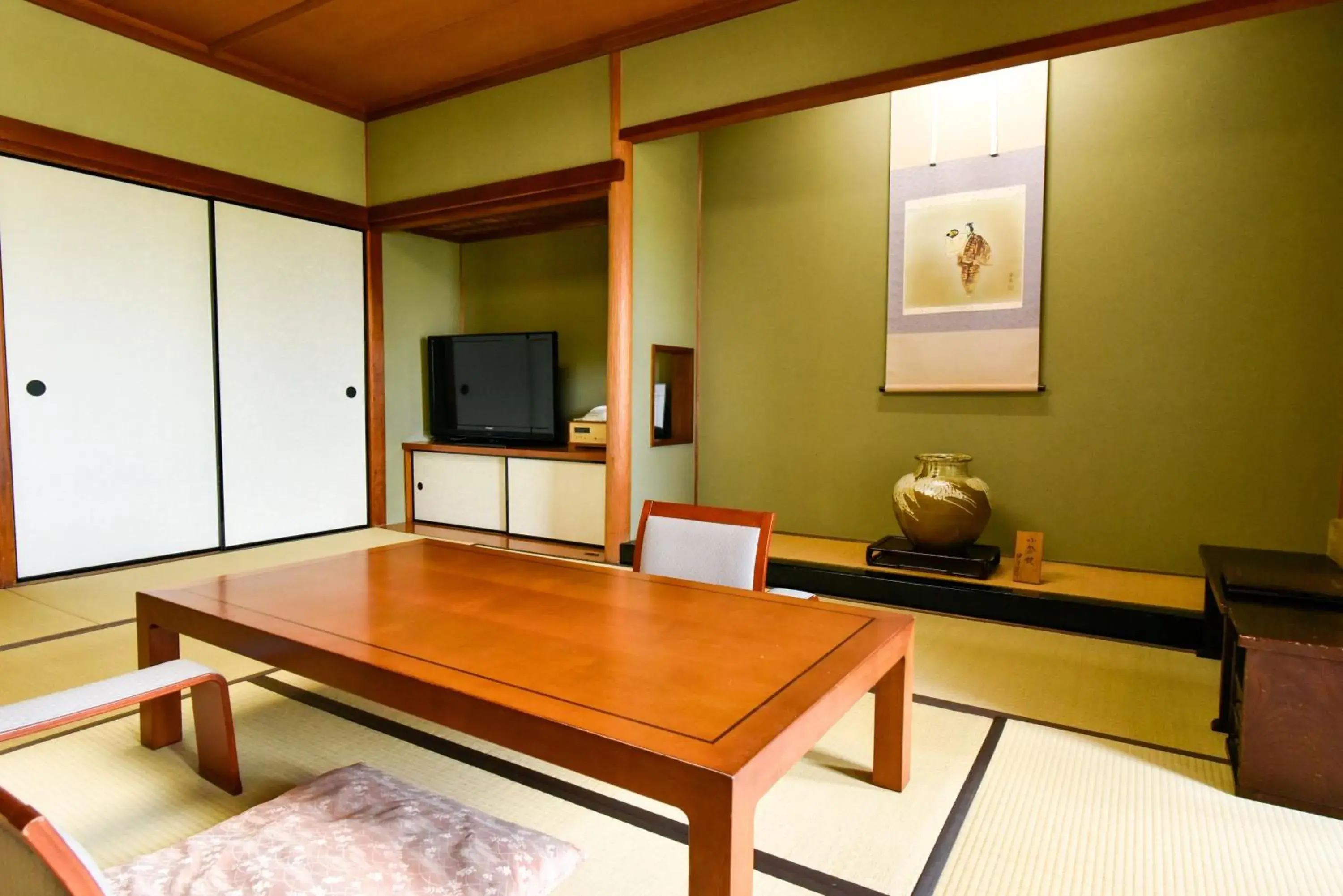 TV/Entertainment Center in Kumamoto Hotel Castle