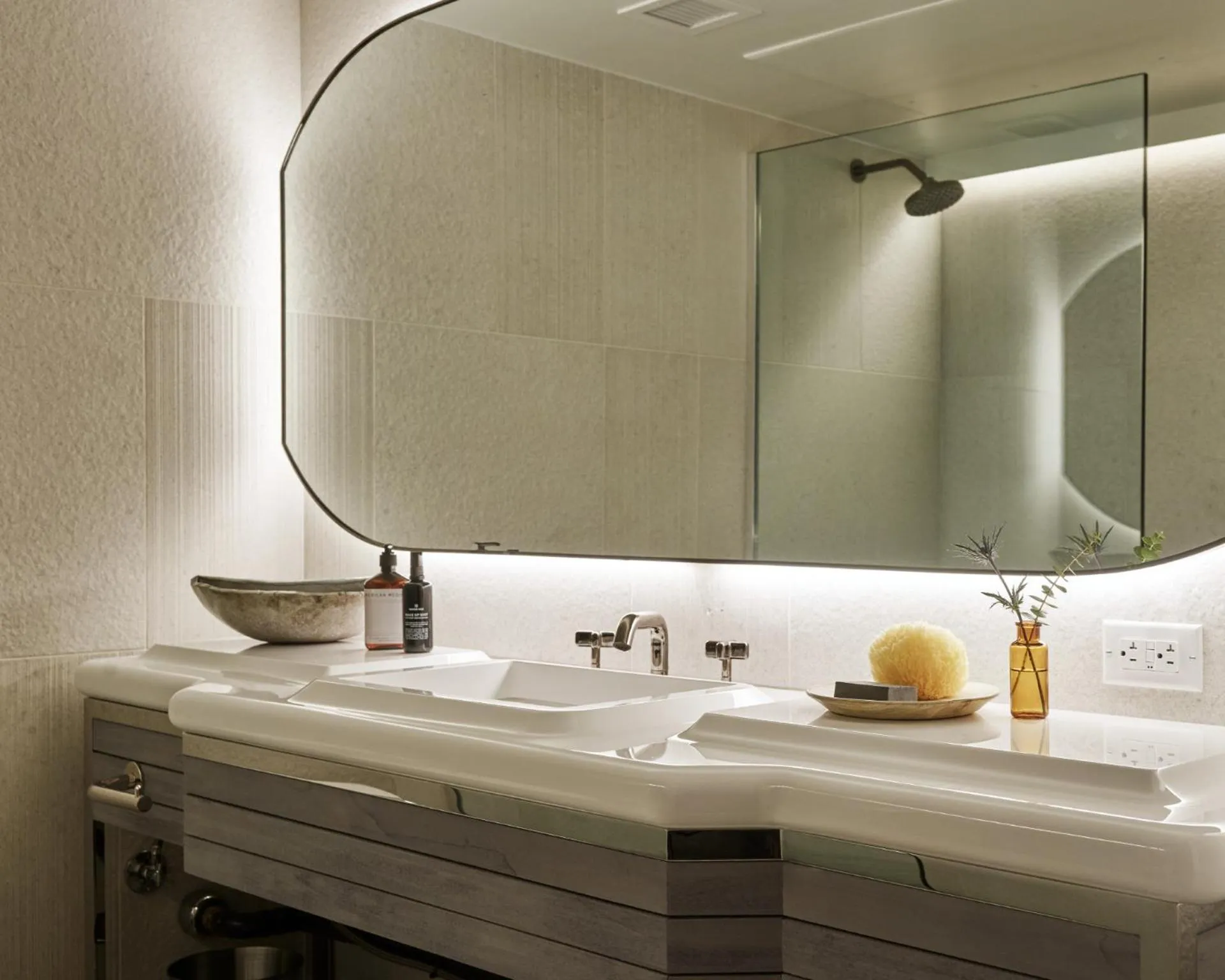 Shower in The LINE Austin