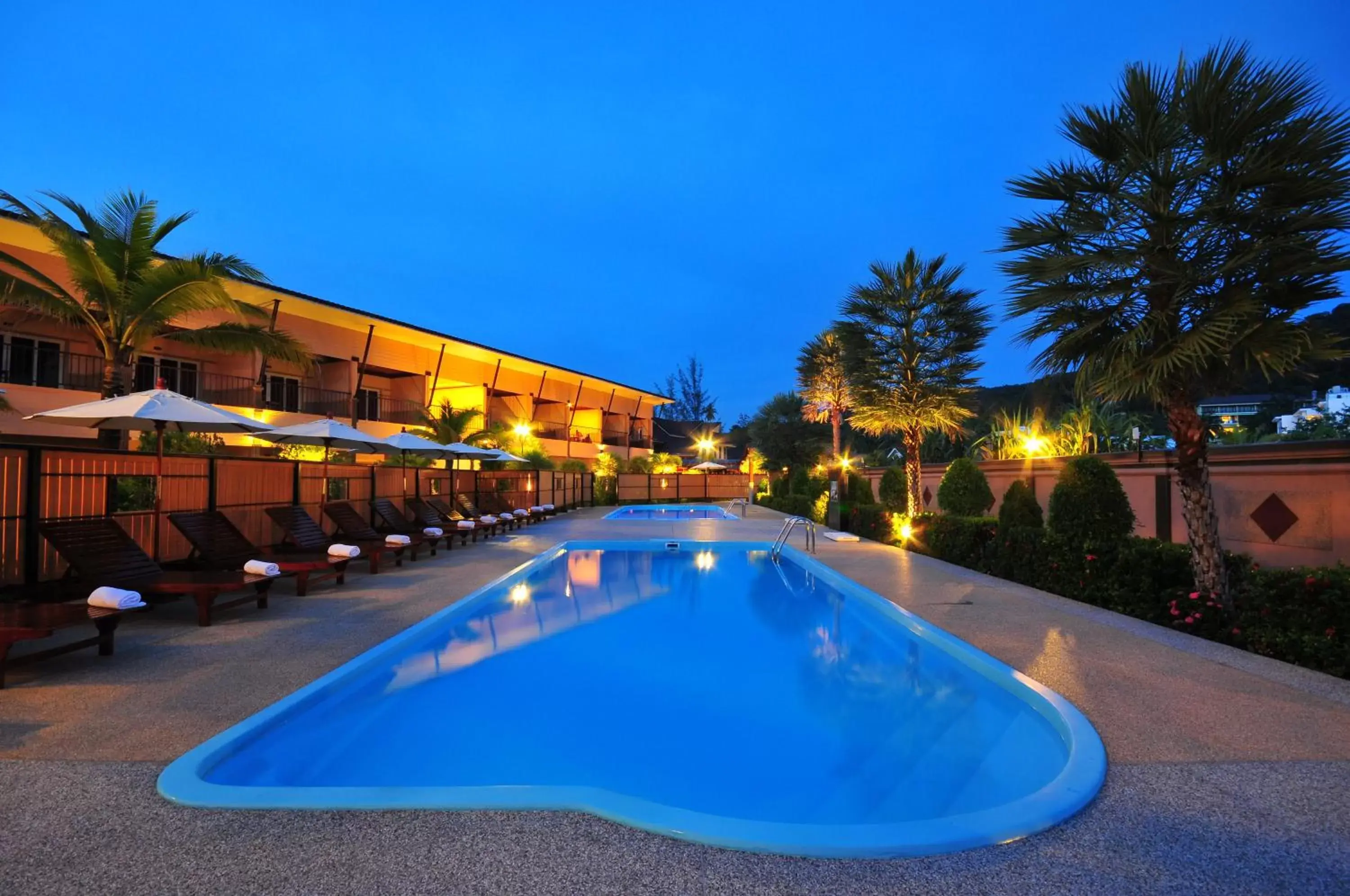 Facade/entrance, Swimming Pool in Maleedee Bay Resort