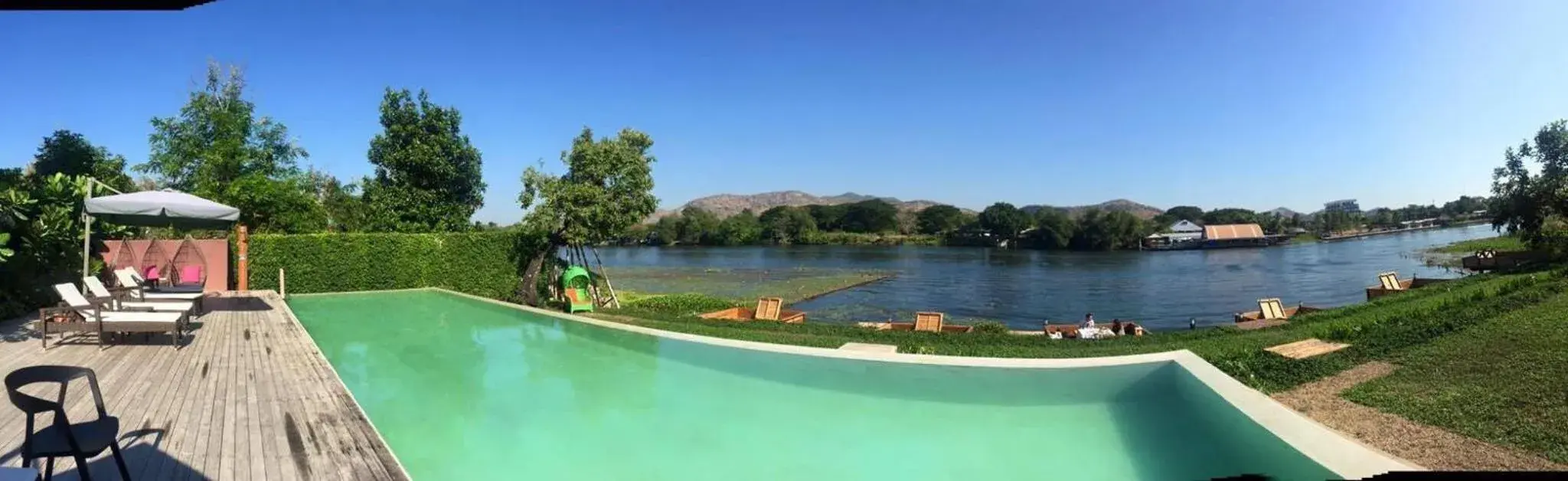 Swimming Pool in The Glory River Kwai Hotel