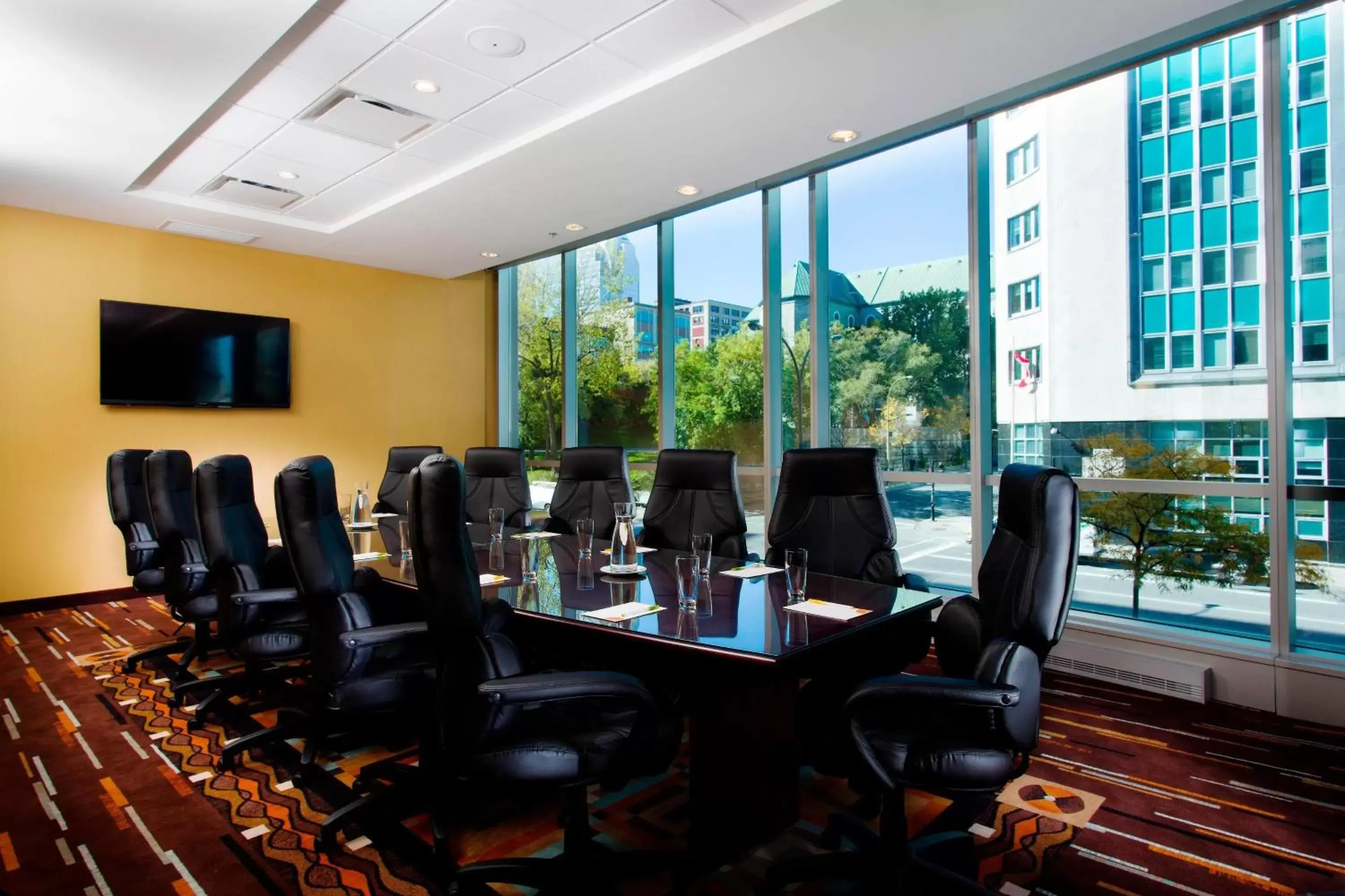 Meeting/conference room in Courtyard by Marriott Montreal Downtown