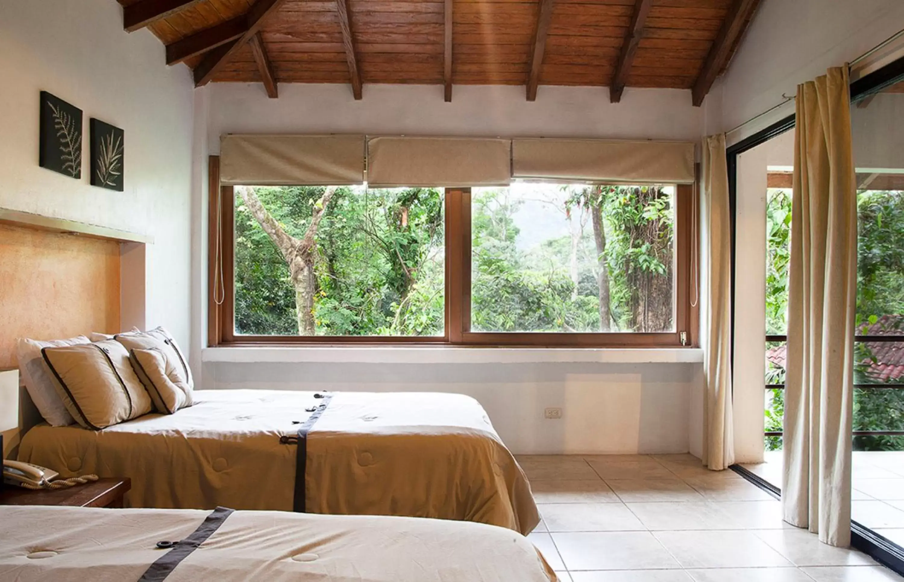 Bed in Argovia Finca Resort