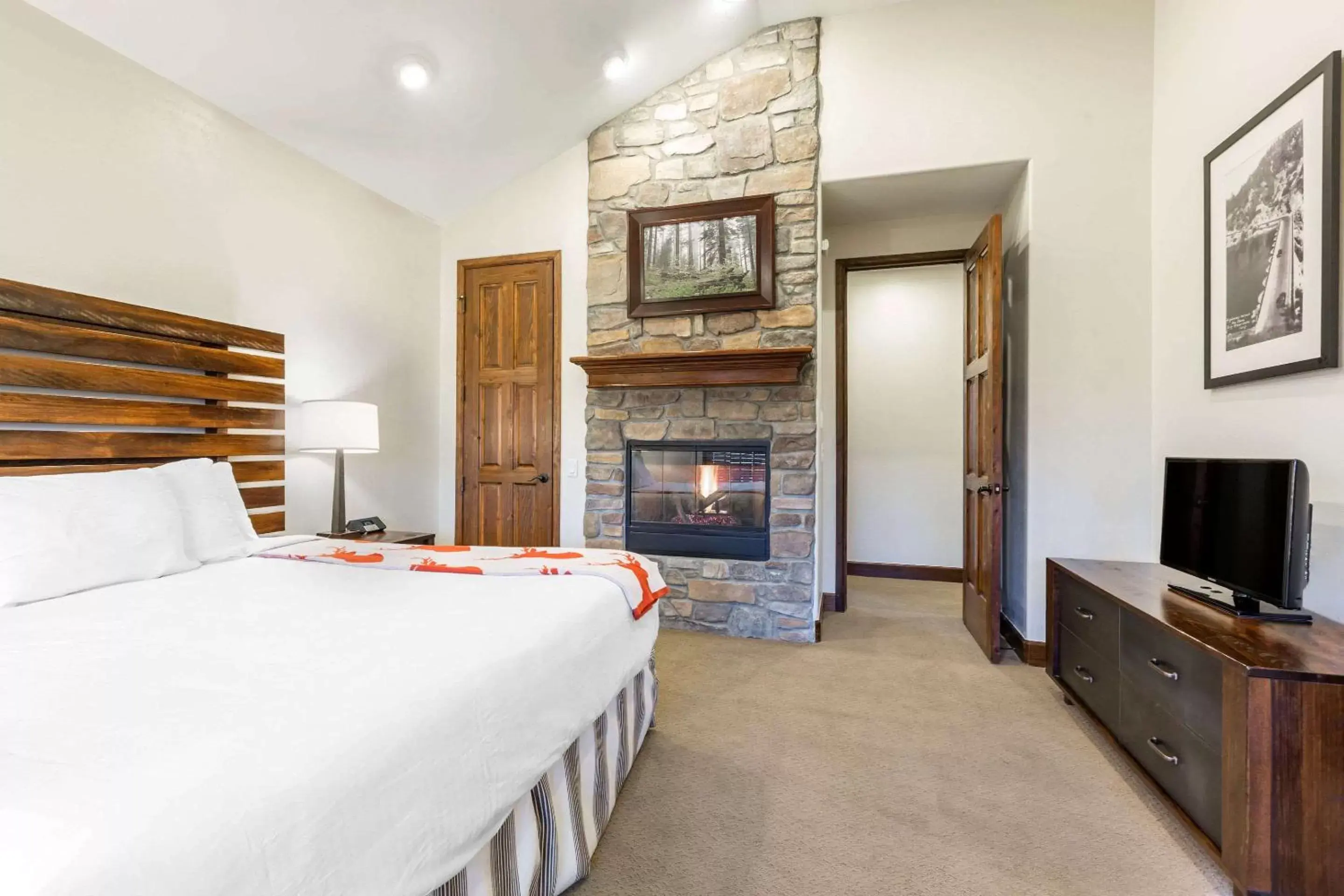 Photo of the whole room in Bluegreen Vacations Big Bear Village, Ascend Resort Collection