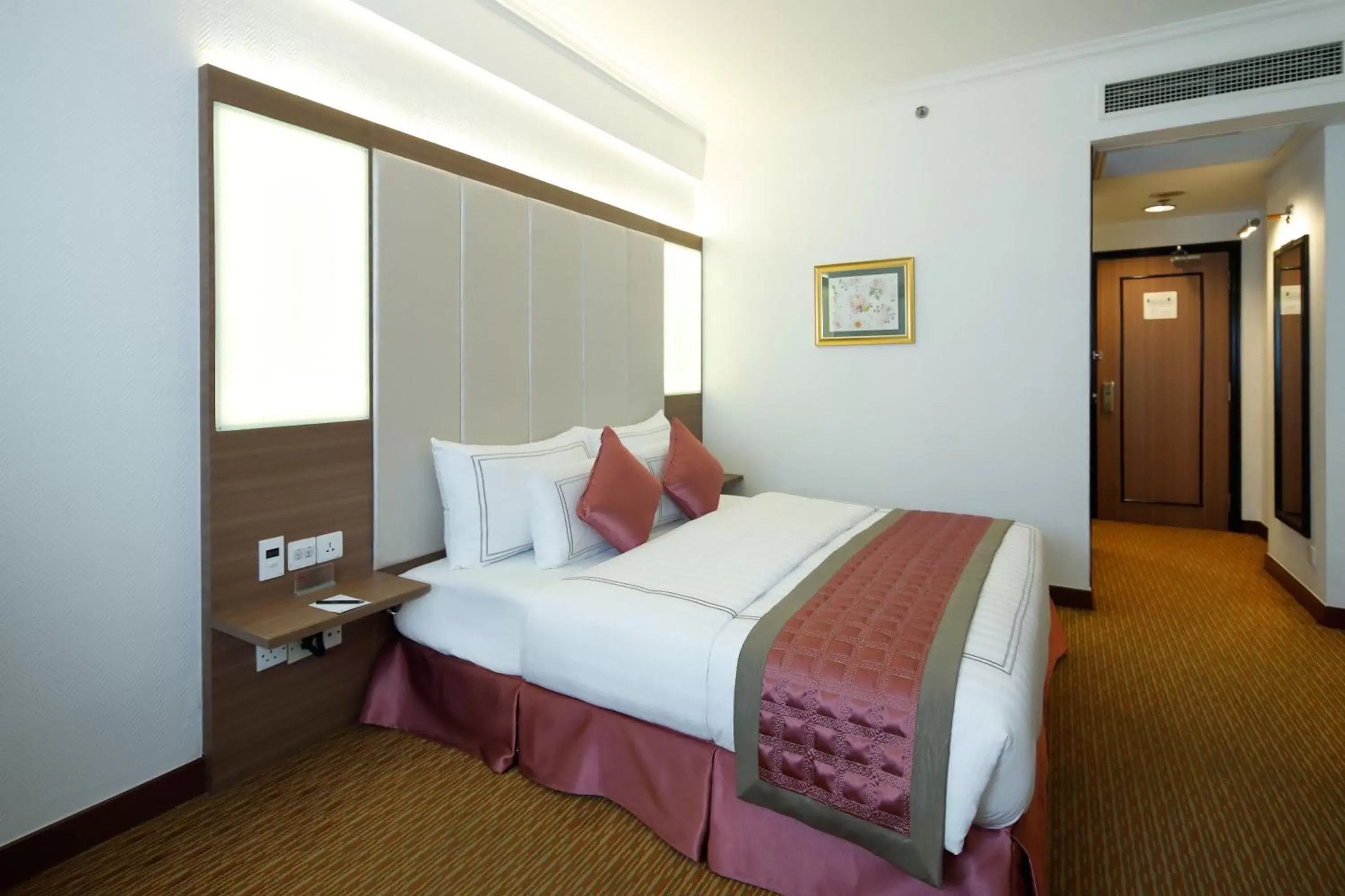 Bed in Sunway Hotel Hanoi