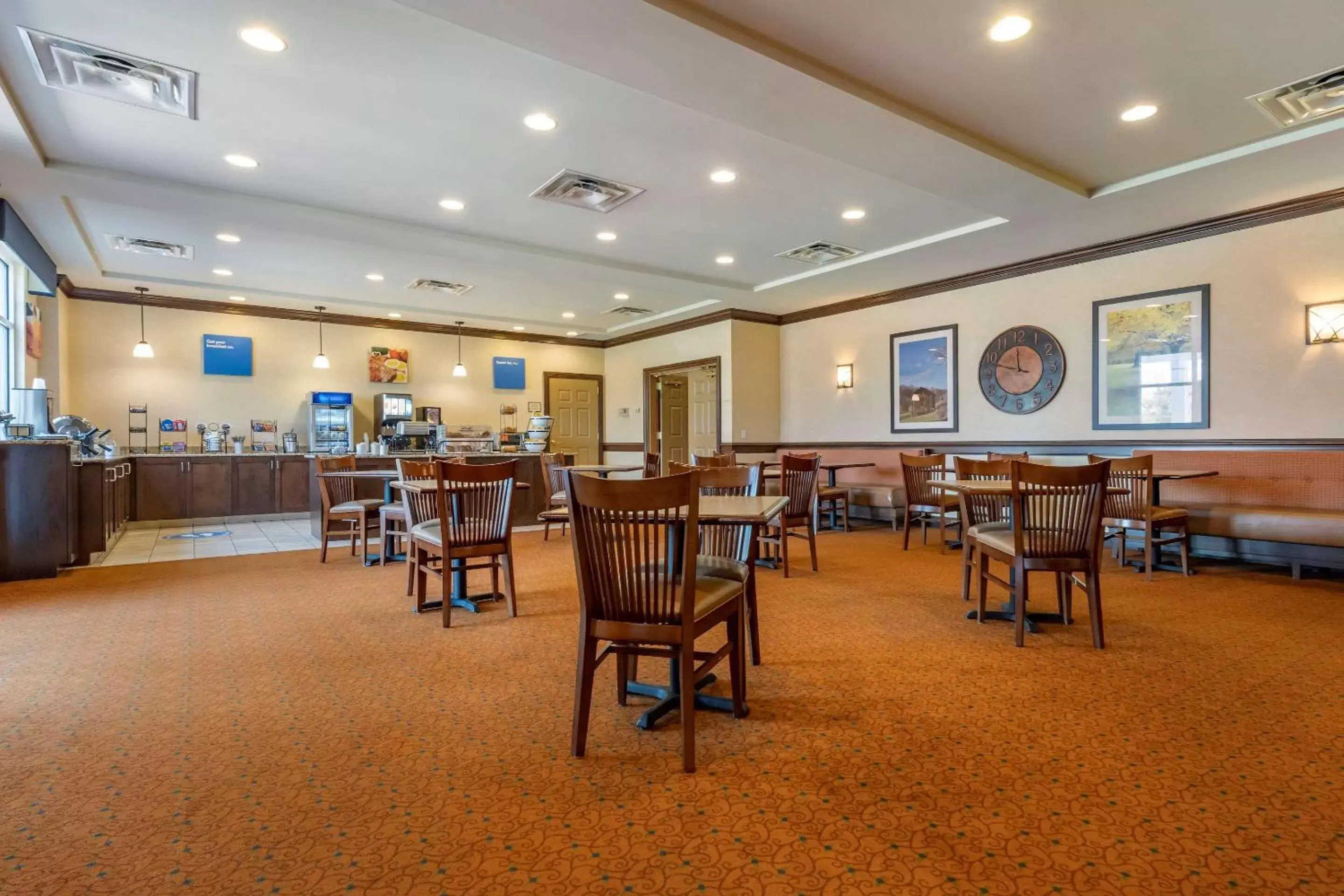 Restaurant/Places to Eat in Comfort Inn & Suites