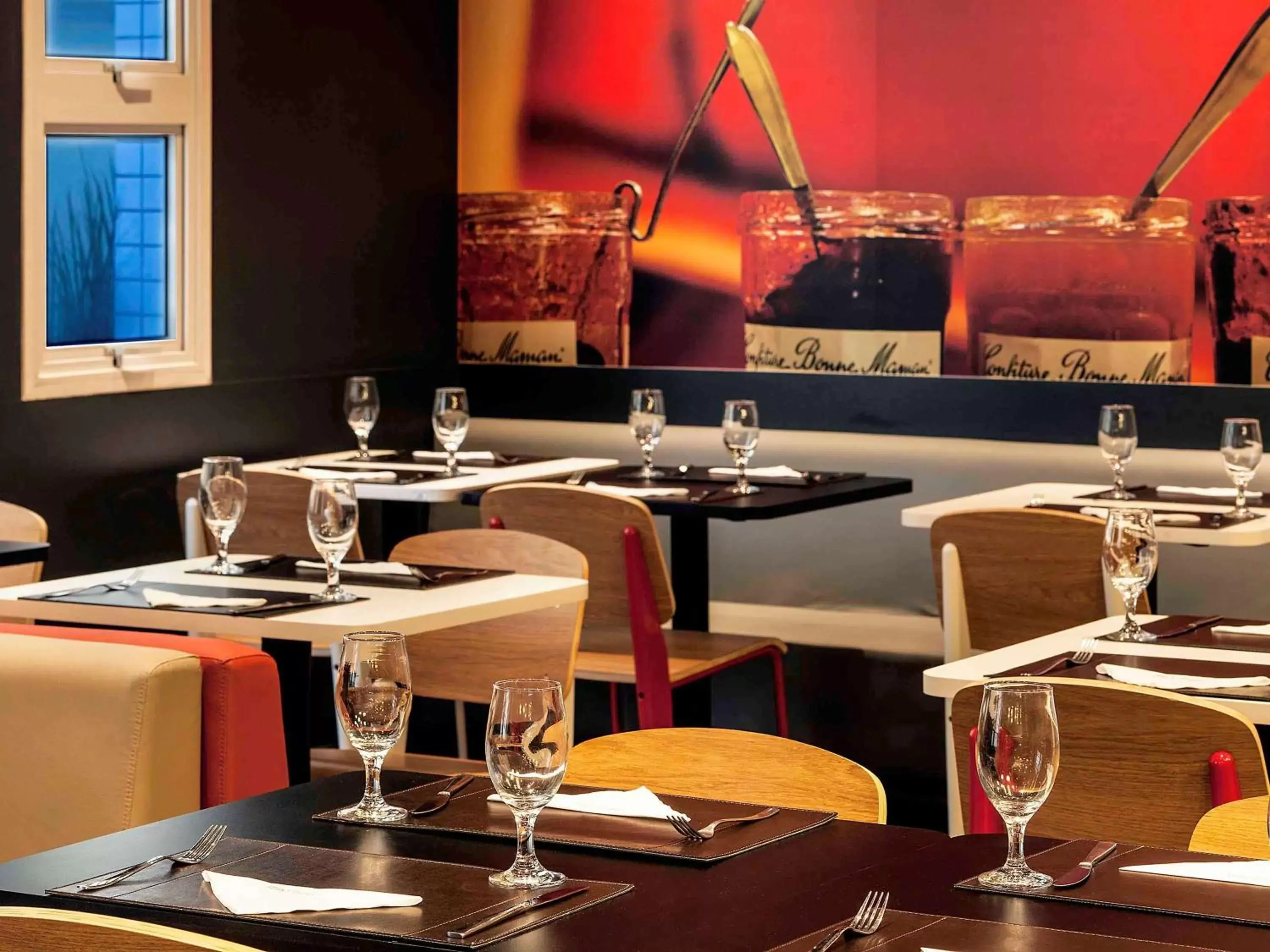 Restaurant/places to eat in ibis Macae Restaurant/places to eat in ibis Macae