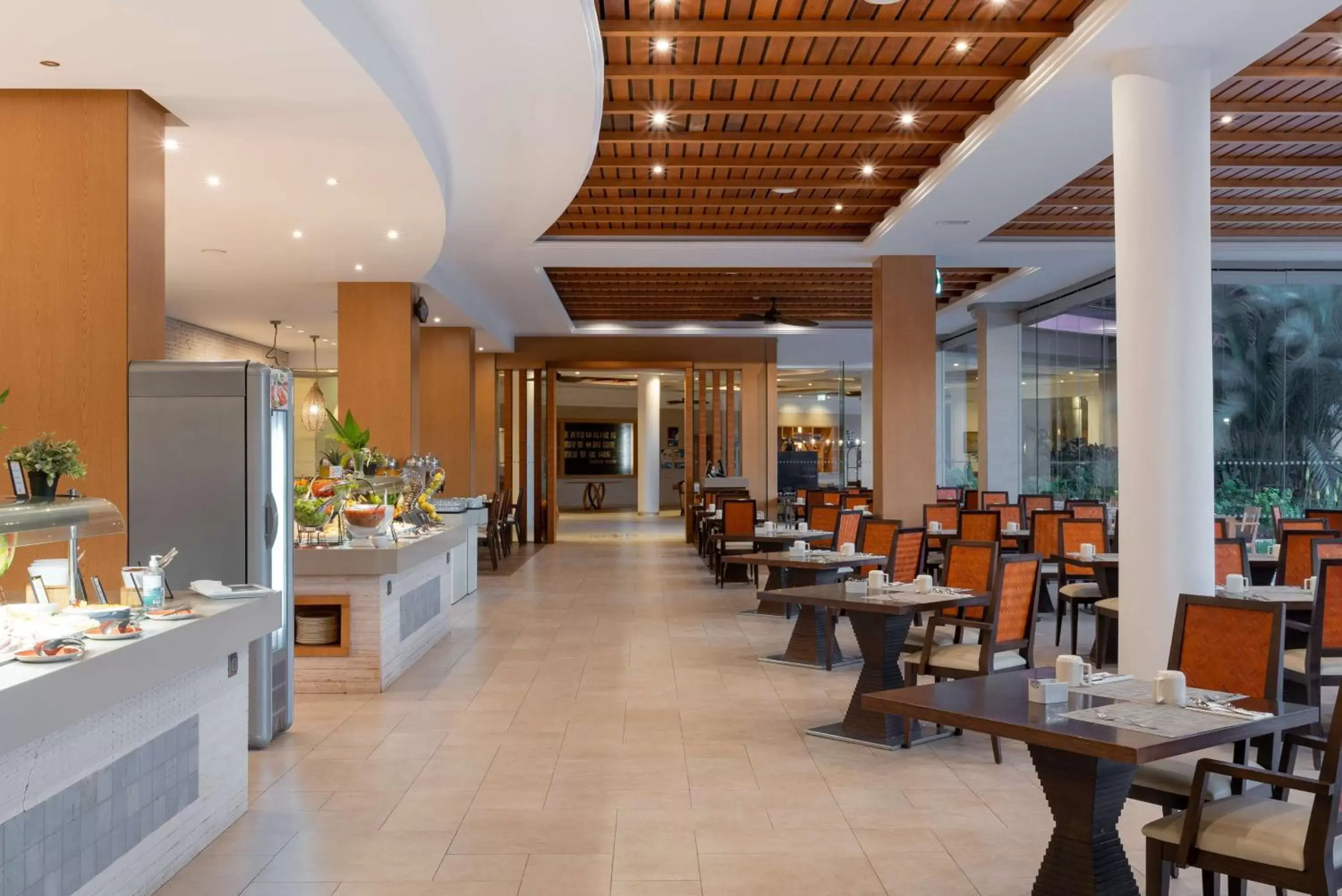 Breakfast, Restaurant/Places to Eat in Hilton Cabo Verde Sal Resort
