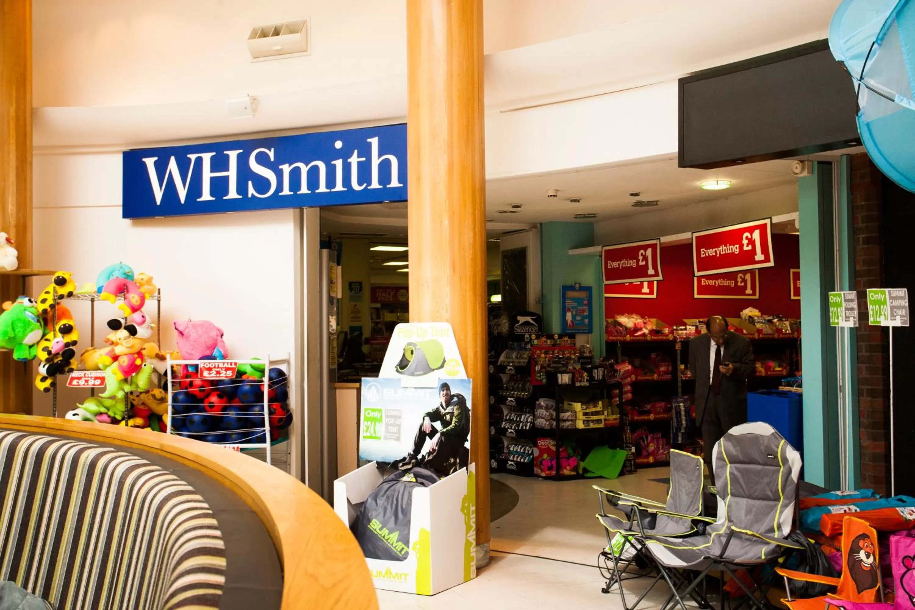 Restaurant/places to eat in Days Inn Stafford