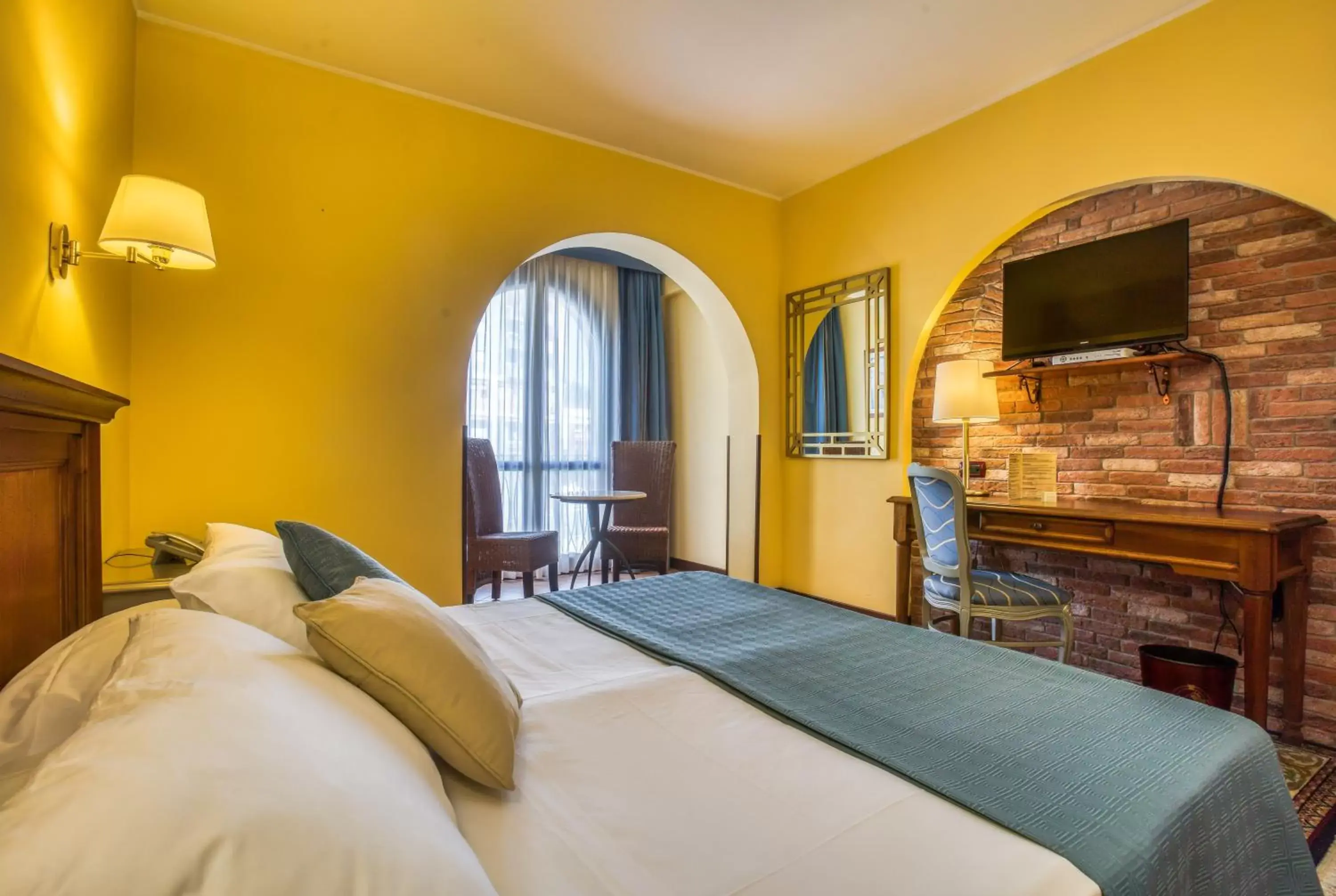 Photo of the whole room, Bed in Hotel San Giorgio