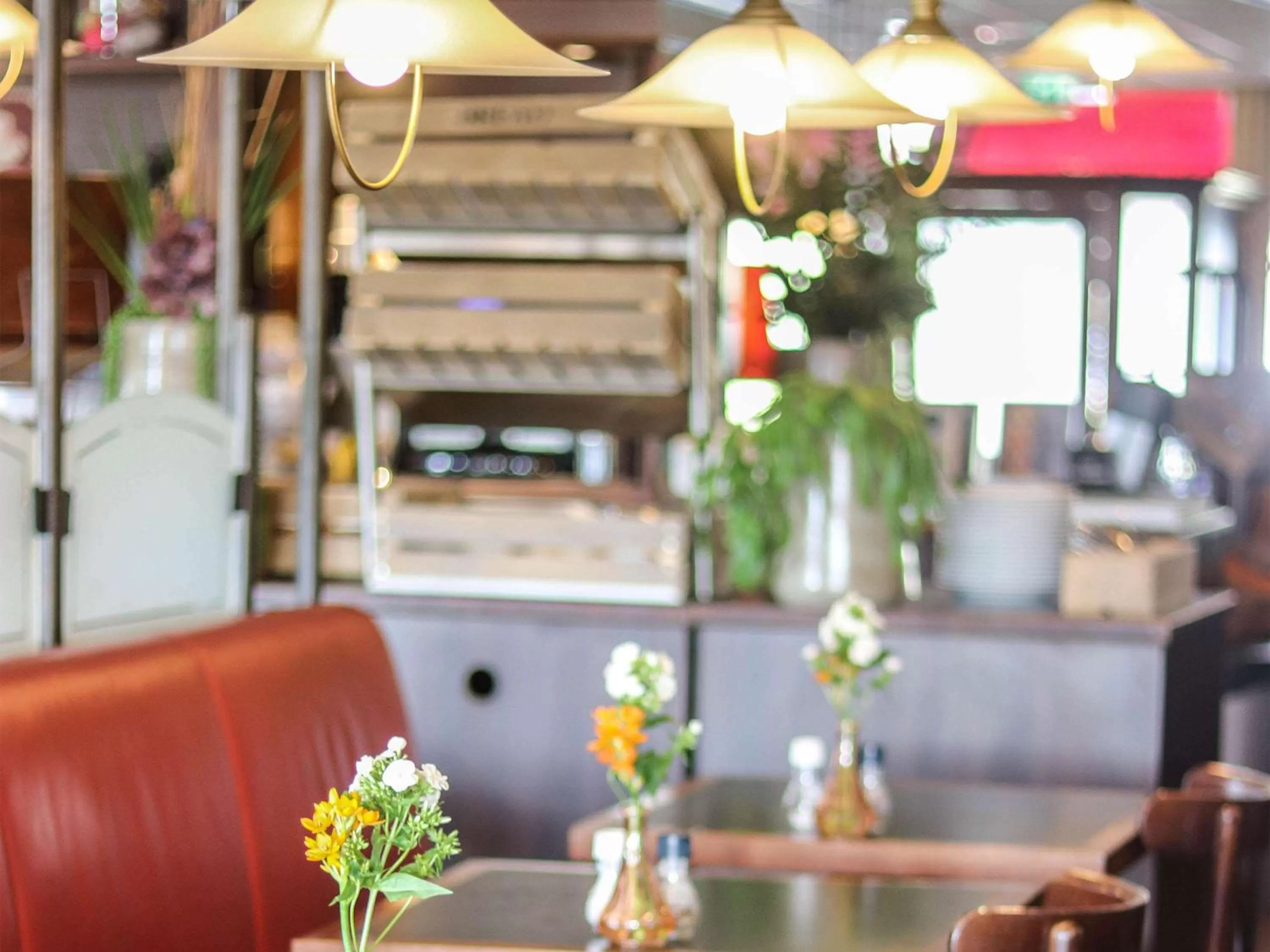 Restaurant/places to eat in ibis Tilburg