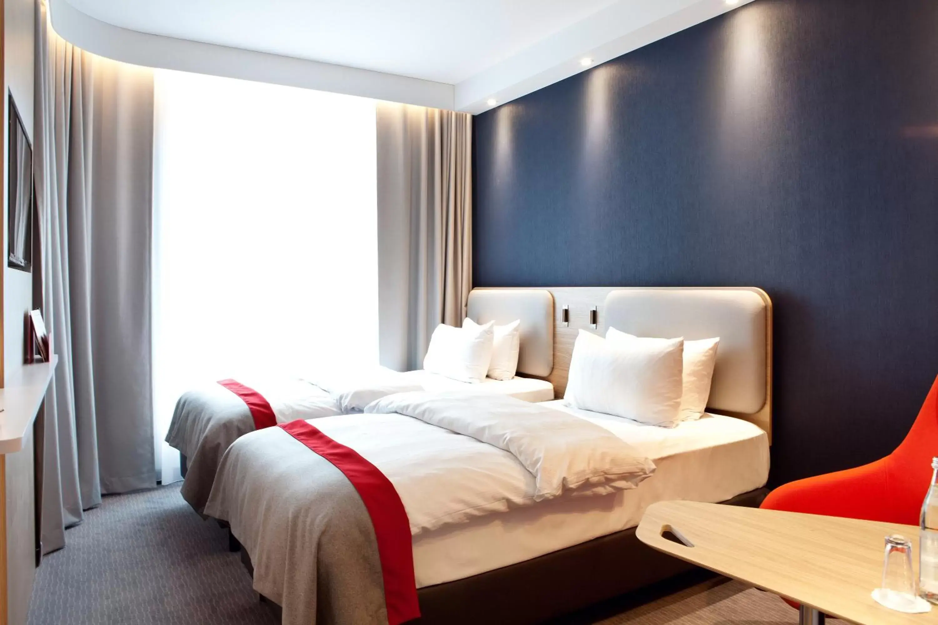 Bedroom, Bed in Holiday Inn Express Frankfurt Airport - Raunheim, an IHG Hotel