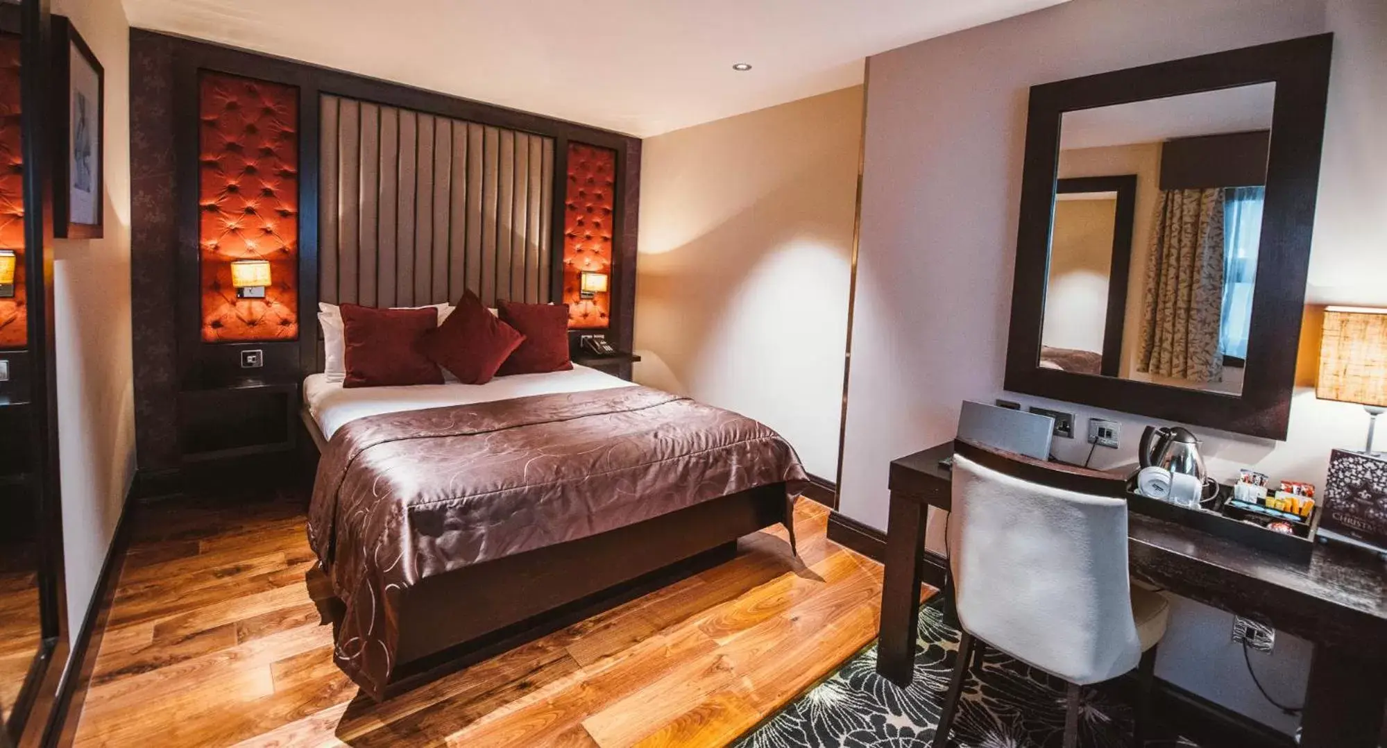 Superior King Room in The Torrance Hotel Superior King Room in The Torrance Hotel