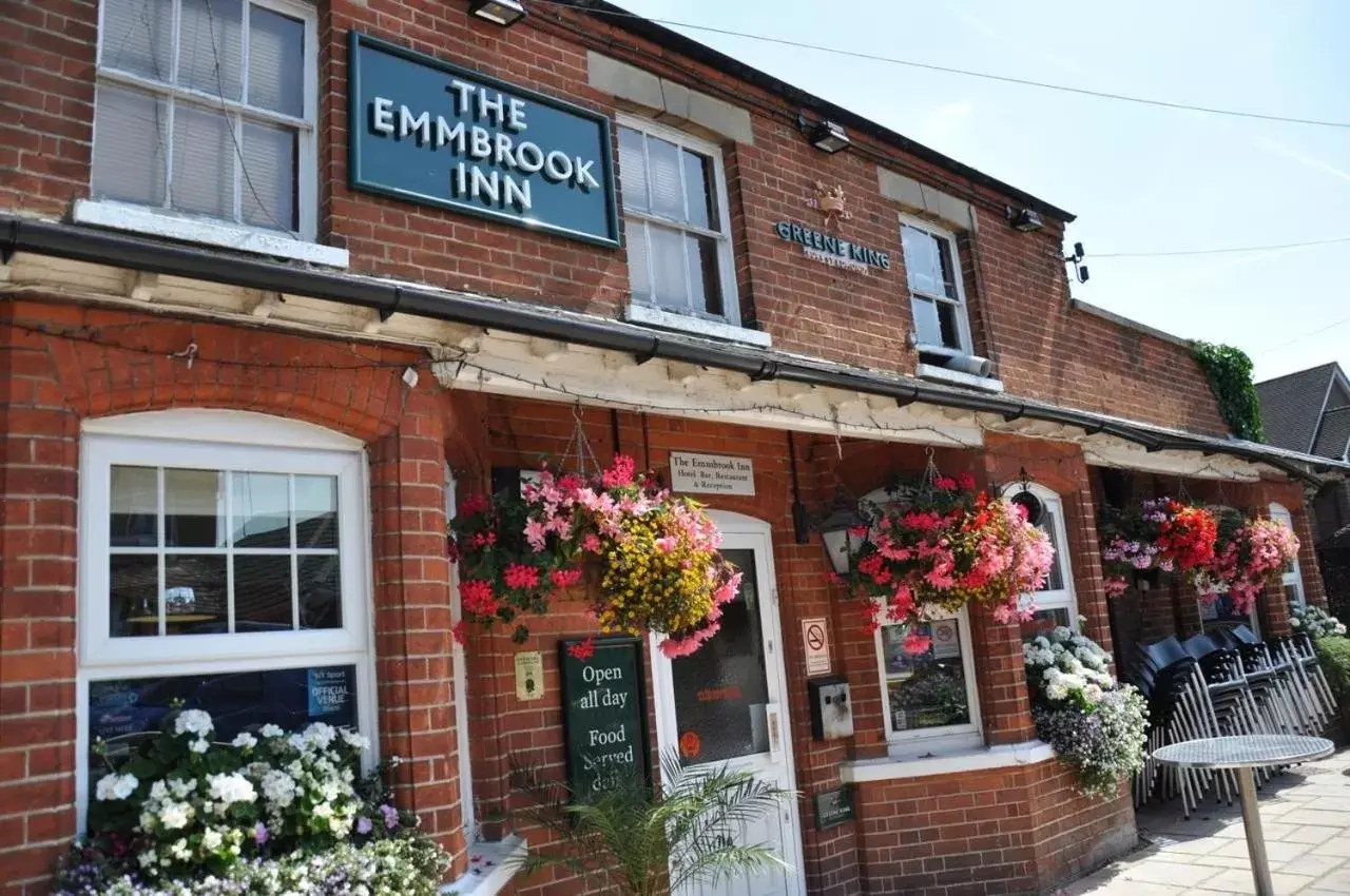 Property Building in The Emmbrook Inn Hotel