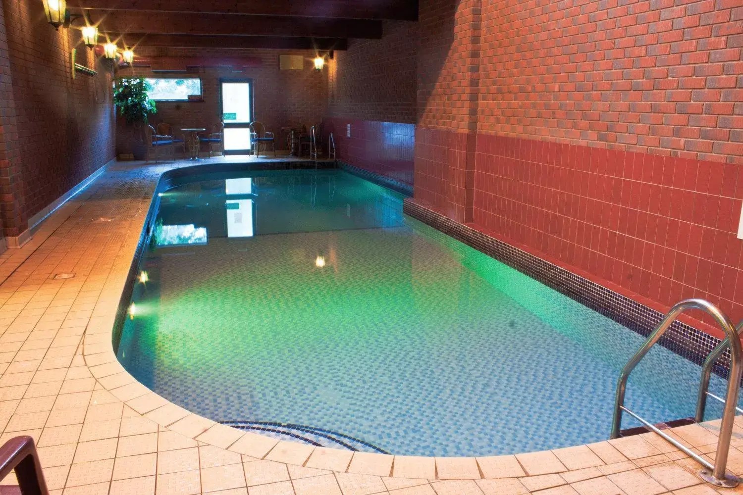 Sauna, Swimming Pool in The Royal Lion Hotel