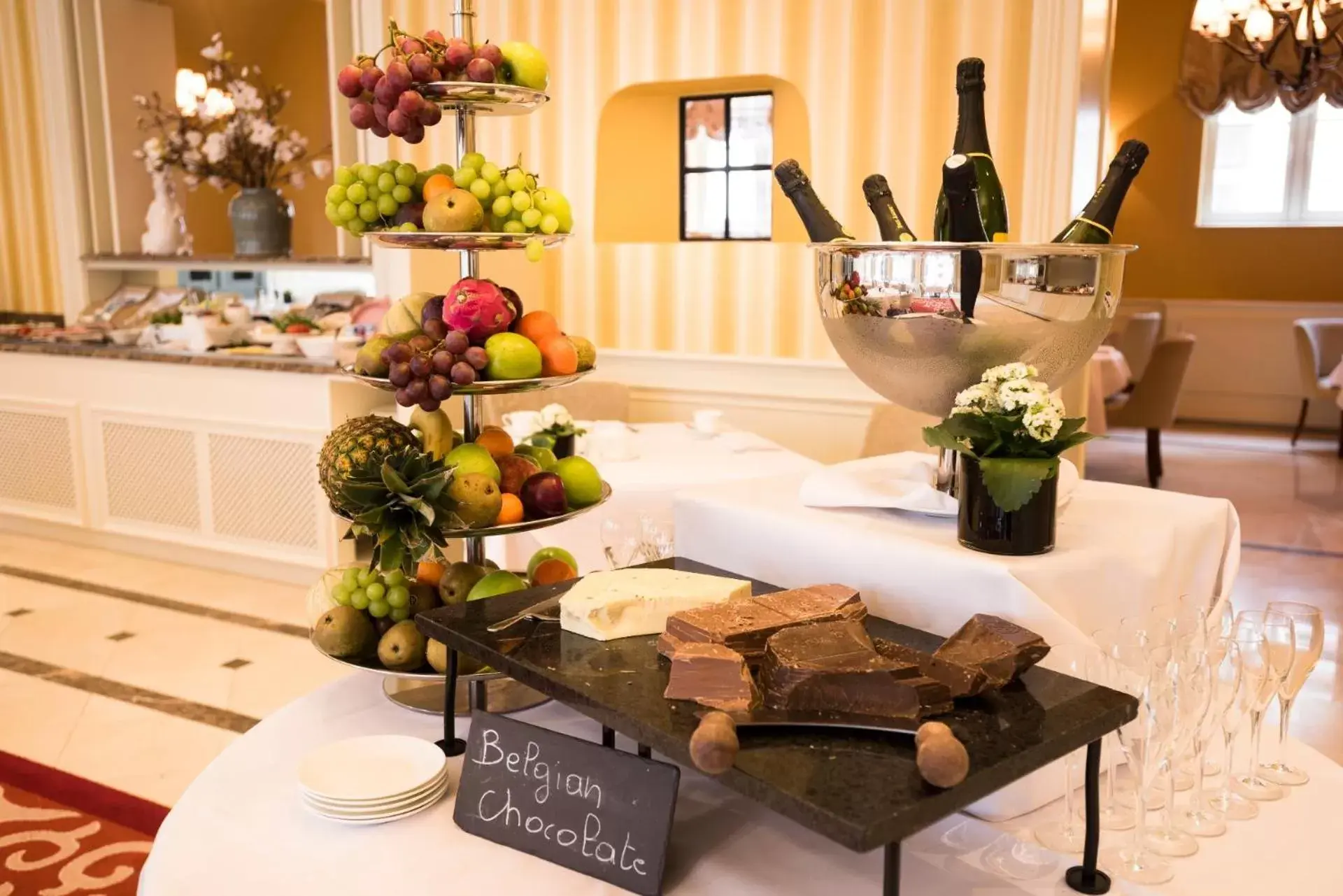 Buffet breakfast, Food in Dukes' Palace Residence