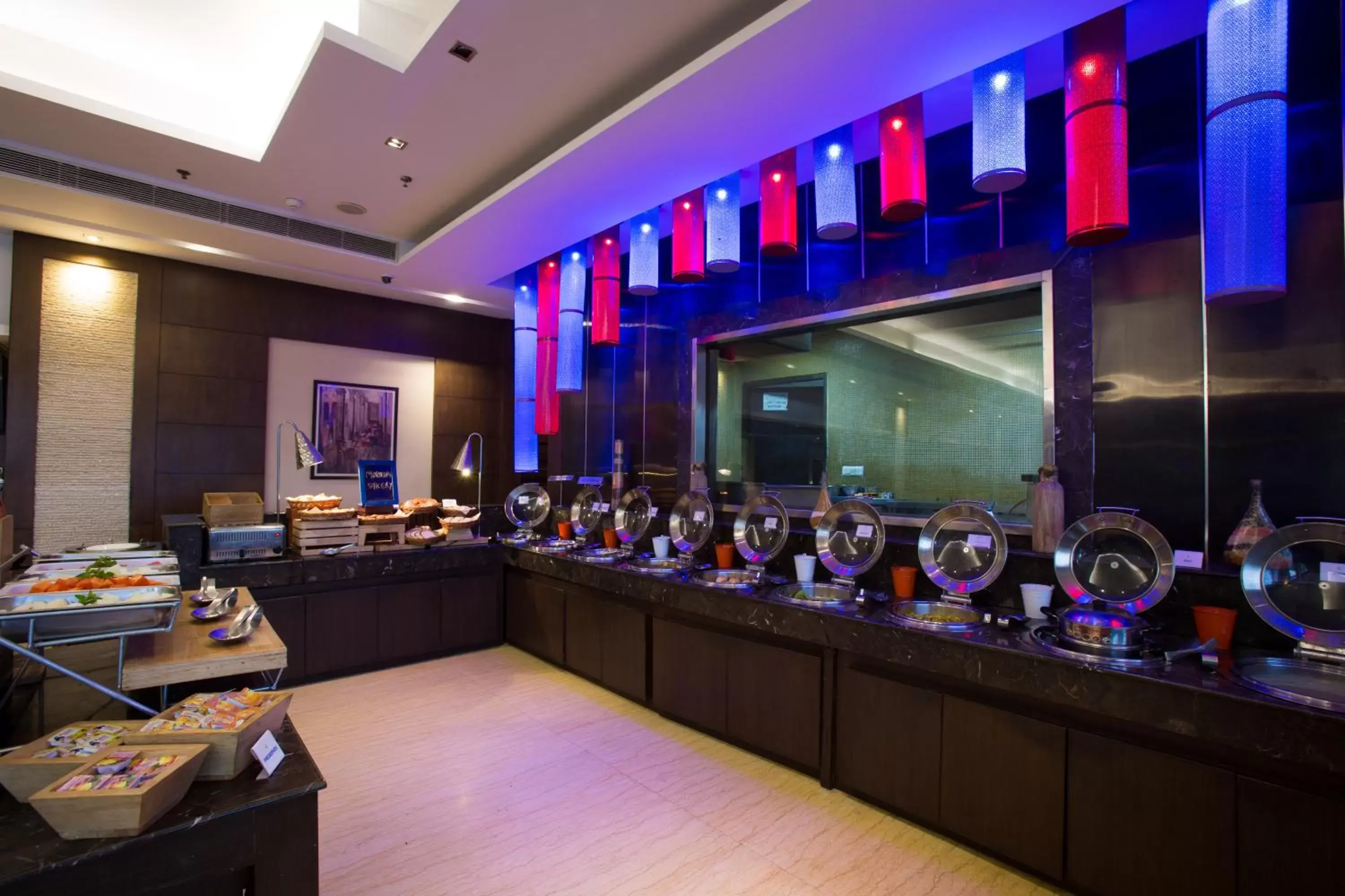 Restaurant/places to eat in Golden Tulip Chandigarh, Panchkula Restaurant/places to eat in Golden Tulip Chandigarh, Panchkula