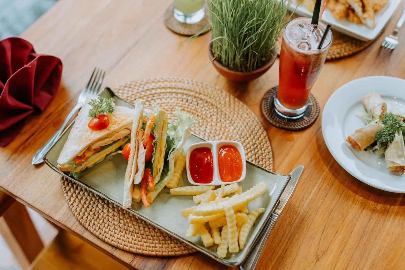 Food and drinks in Dewangga Ubud