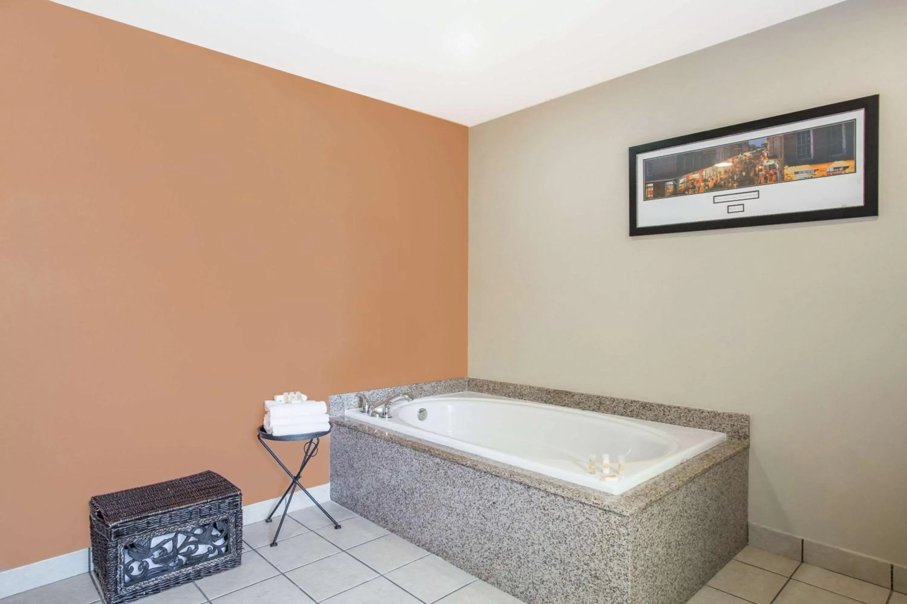 Photo of the whole room in Days Inn & Suites by Wyndham Thibodaux Photo of the whole room in Days Inn & Suites by Wyndham Thibodaux