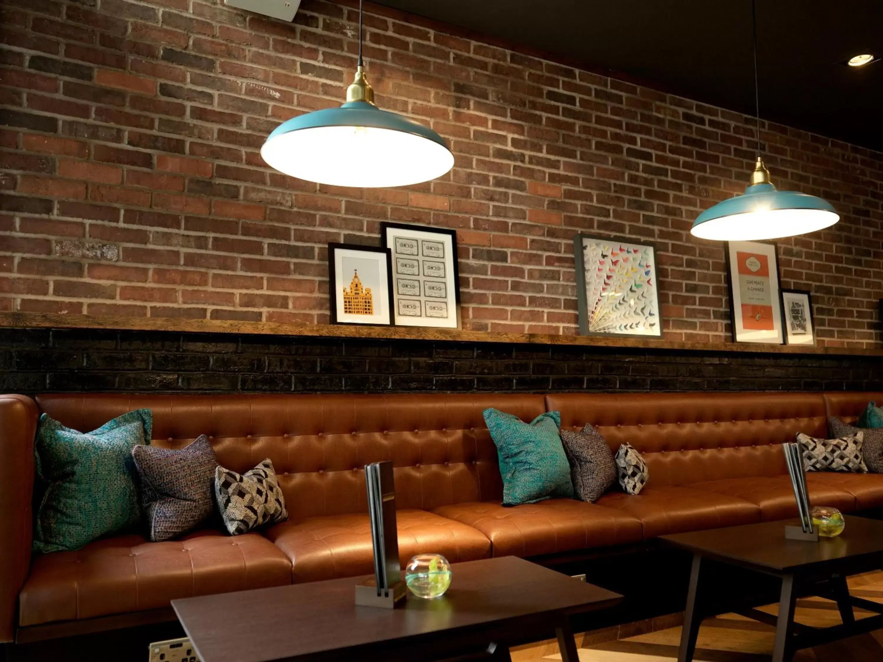 Lounge or bar, Seating Area in Hotel Indigo Liverpool, an IHG Hotel