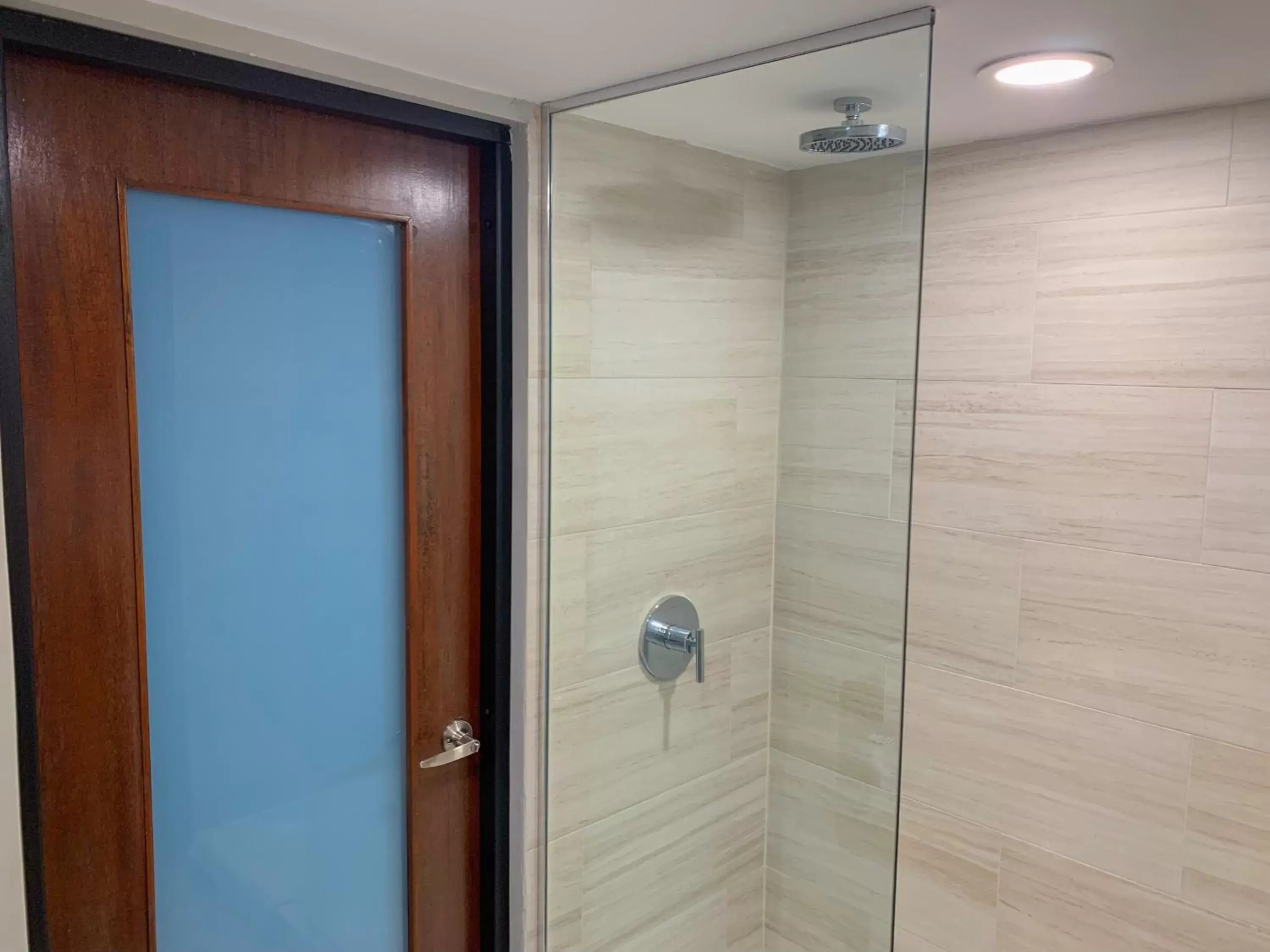 Bathroom in TRYP by Wyndham Mayaguez