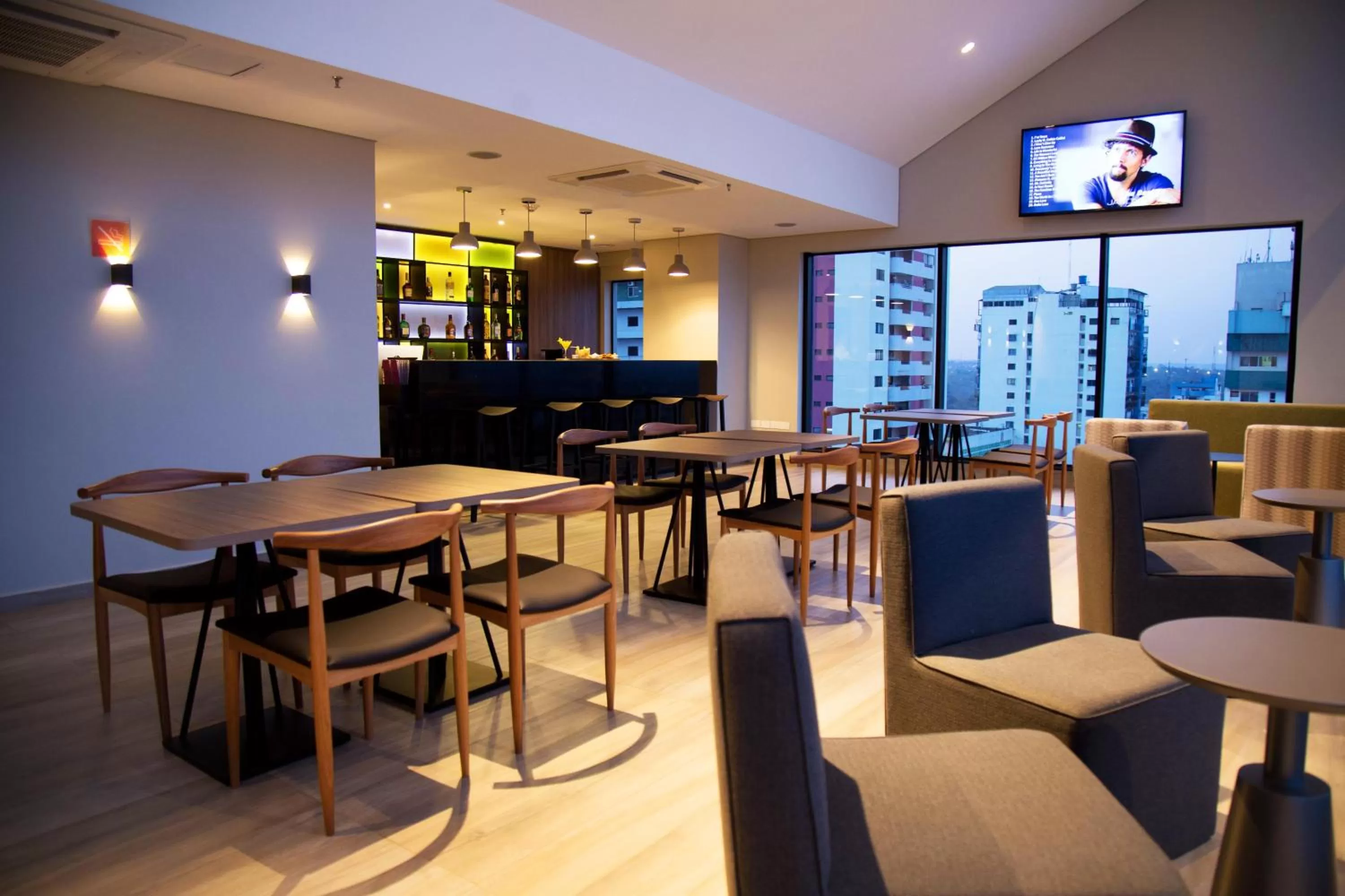 Restaurant/places to eat in Rio Hotel by Bourbon Ciudad Del Este