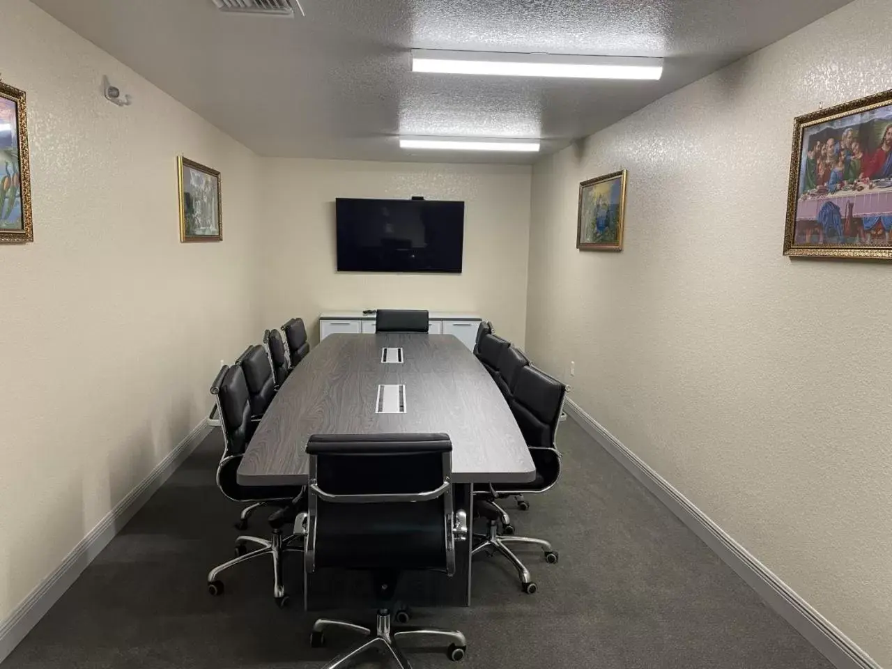 Meeting/conference room in Pioneer Inn